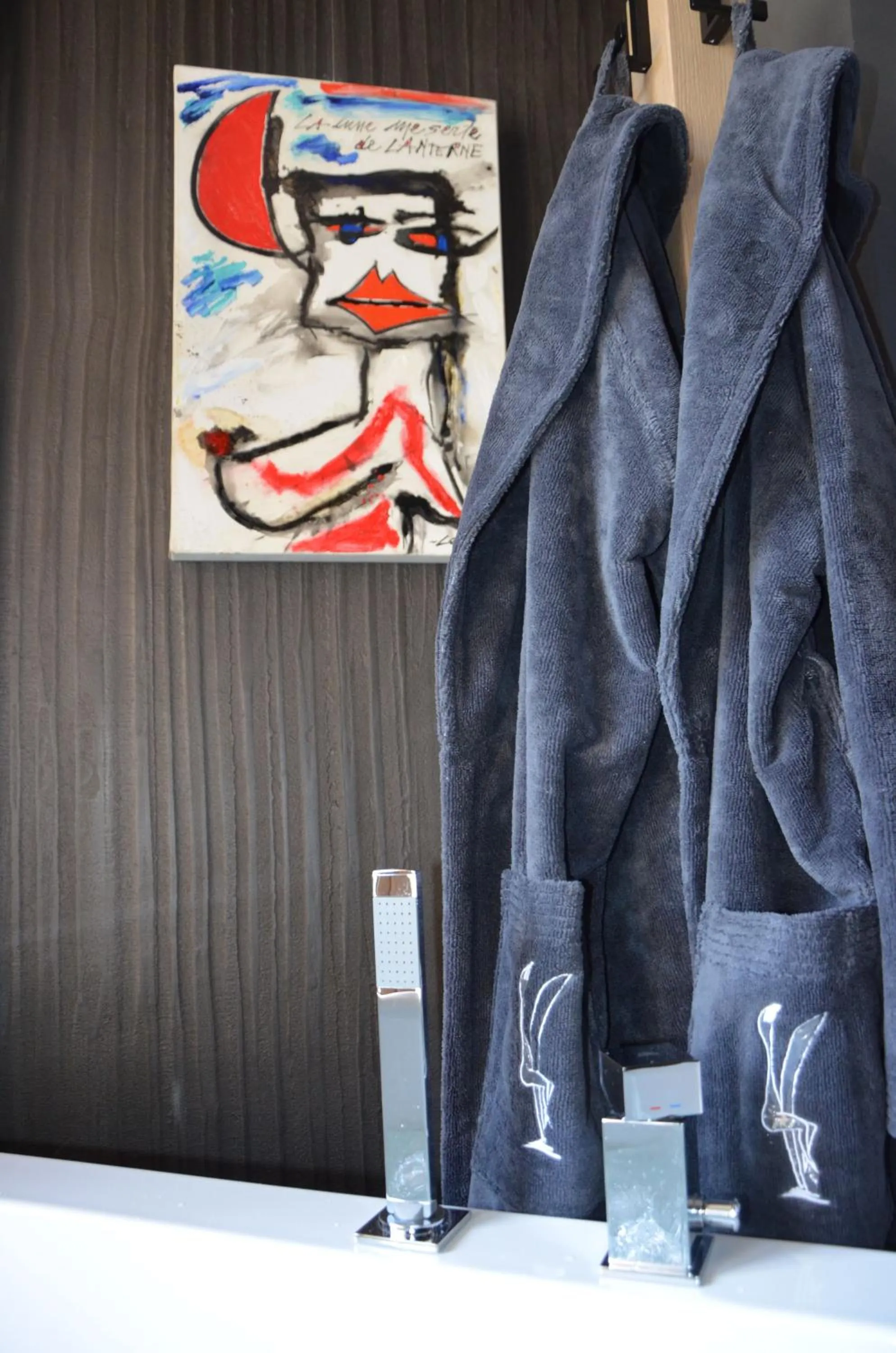 Shower in Locanda degli Artisti Art Hotel