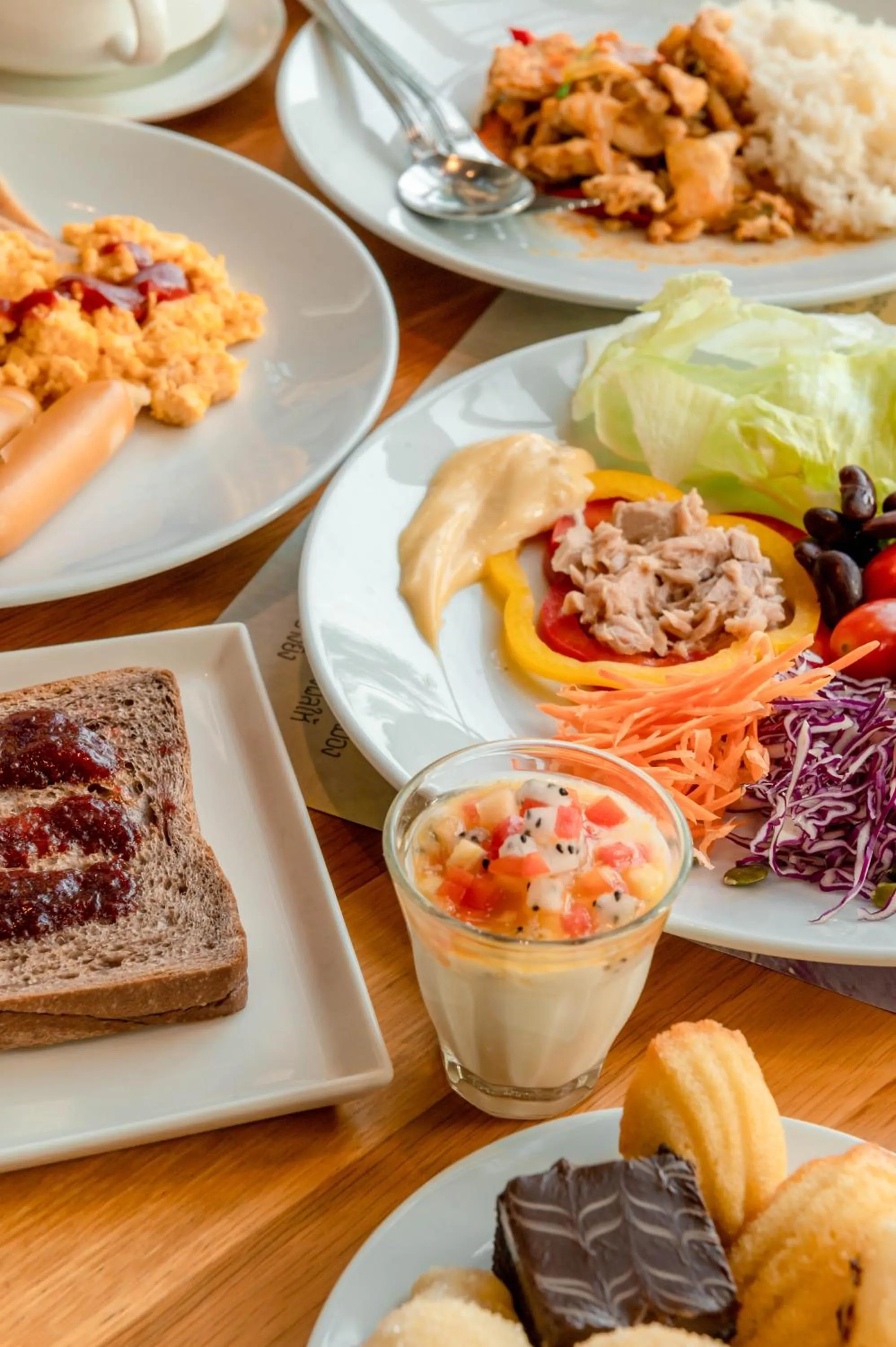 Buffet breakfast in The Signature Hotel Airport