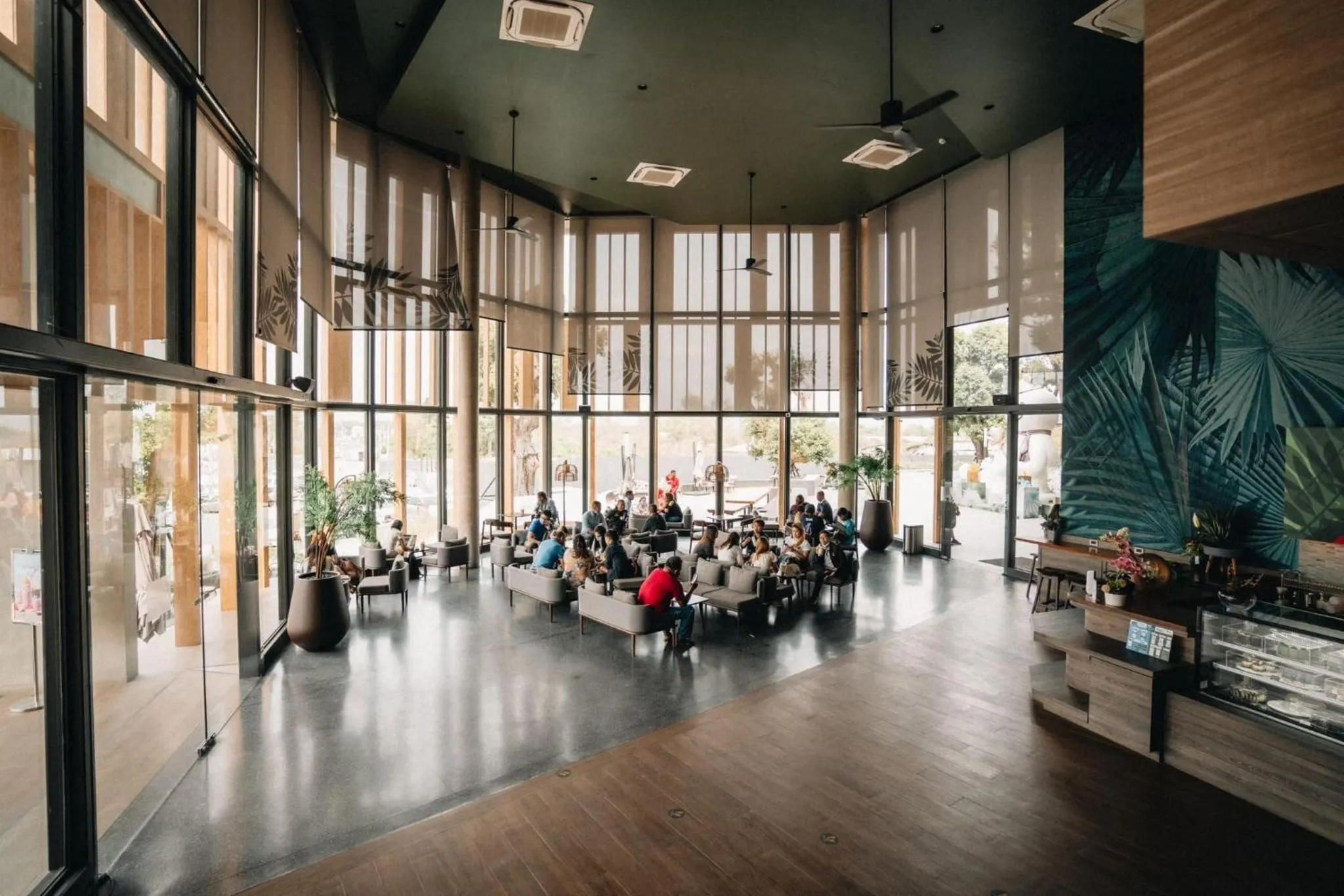 On-site shops in The Signature Hotel Airport