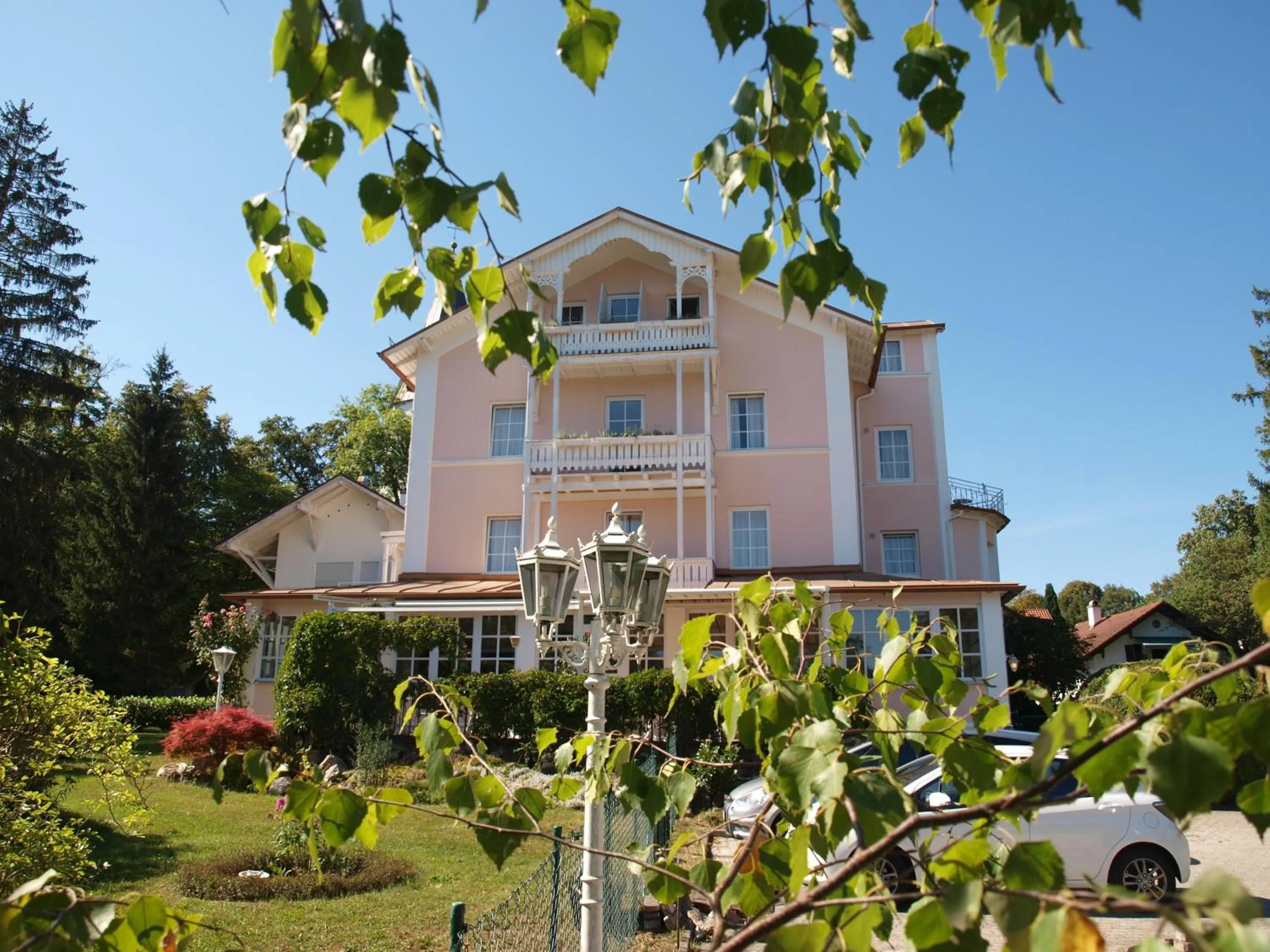 Property building in Hotel Villa Sisi