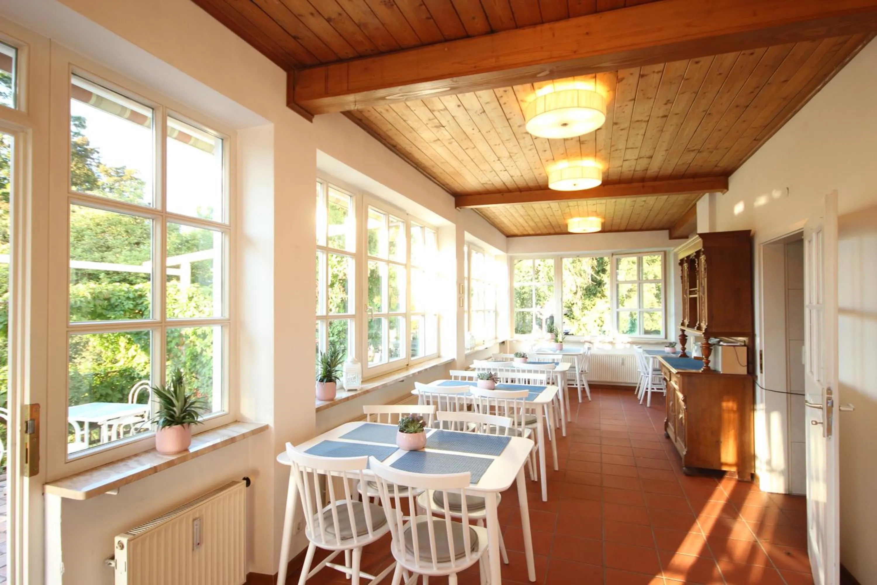 Continental breakfast in Hotel Villa Sisi