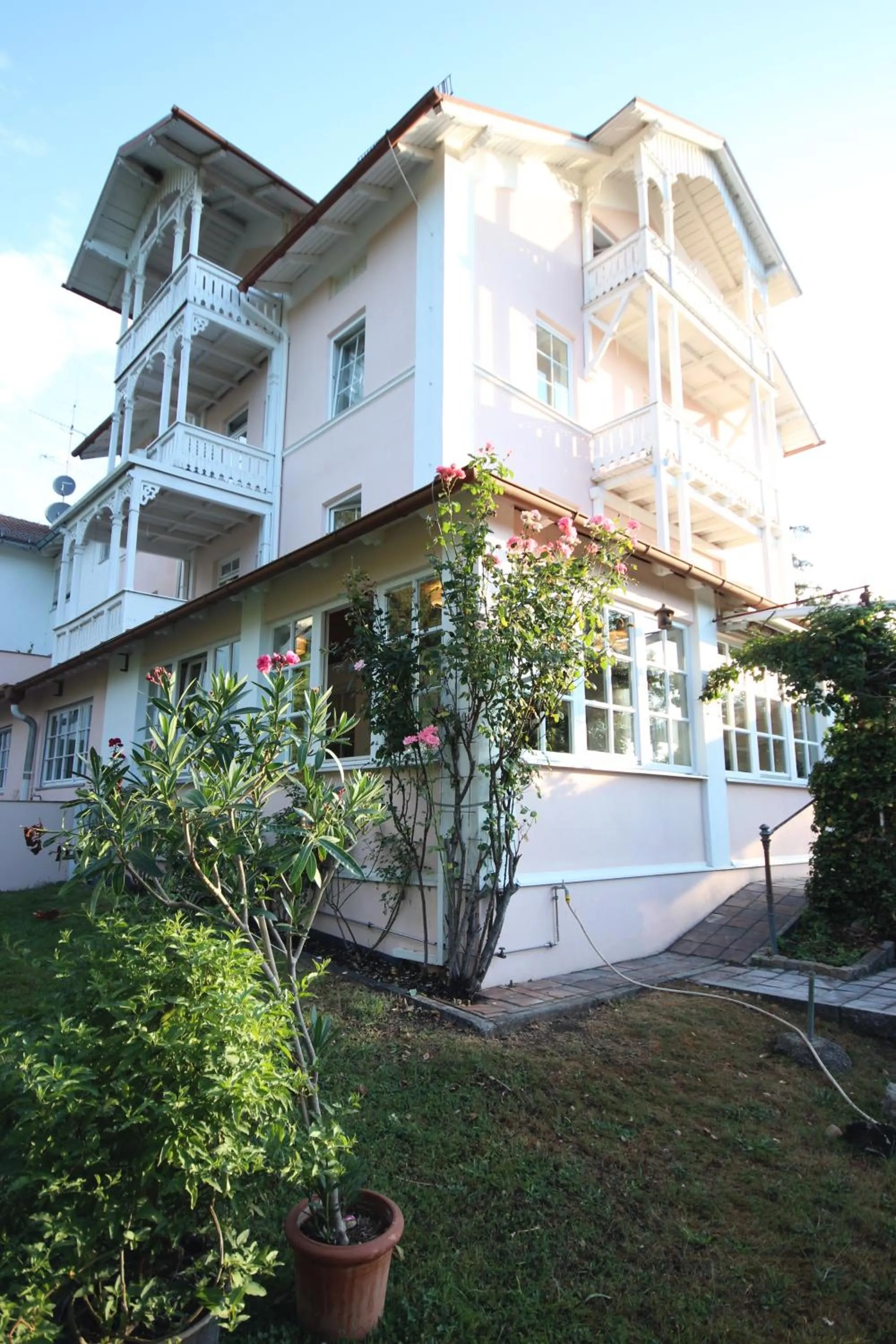 Property building in Hotel Villa Sisi