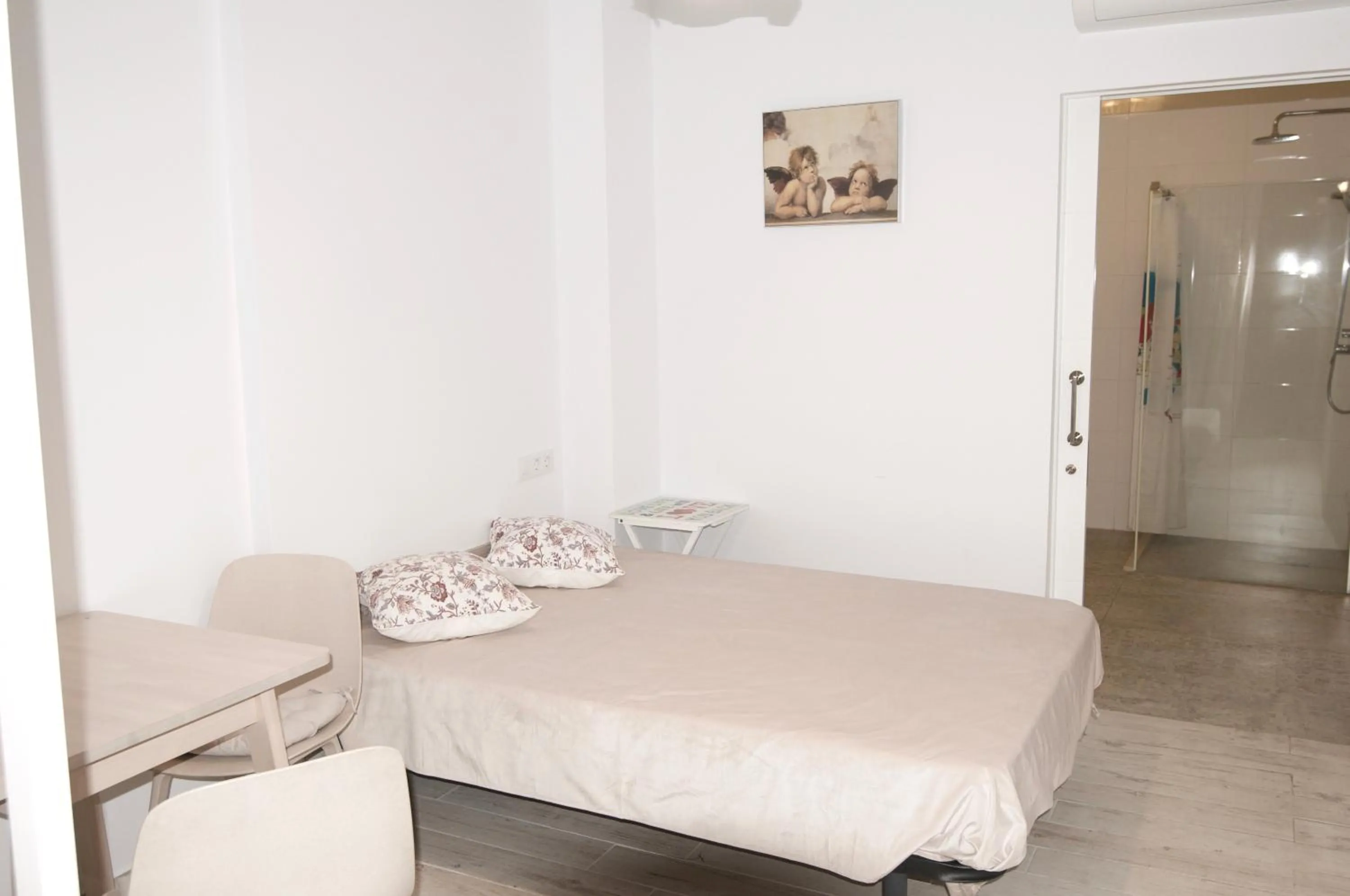 Bed in Loft Valentia Ifach Calpe