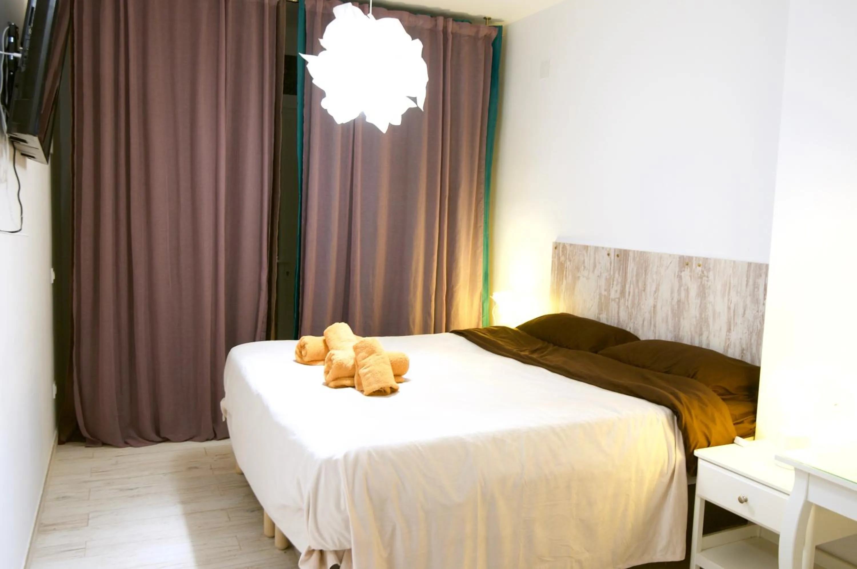 Bed in Loft Valentia Ifach Calpe