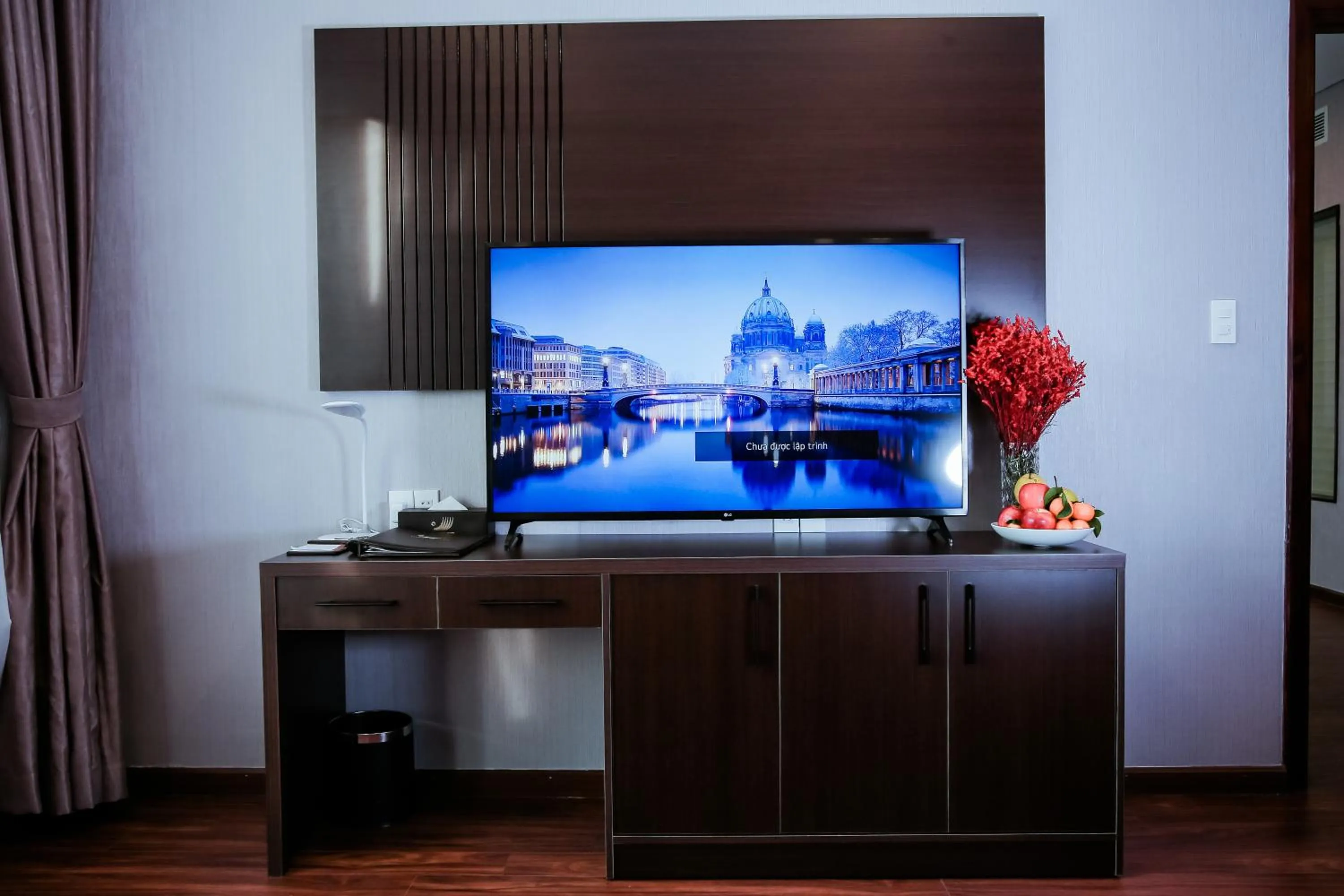 Living room in Elephants Hotel