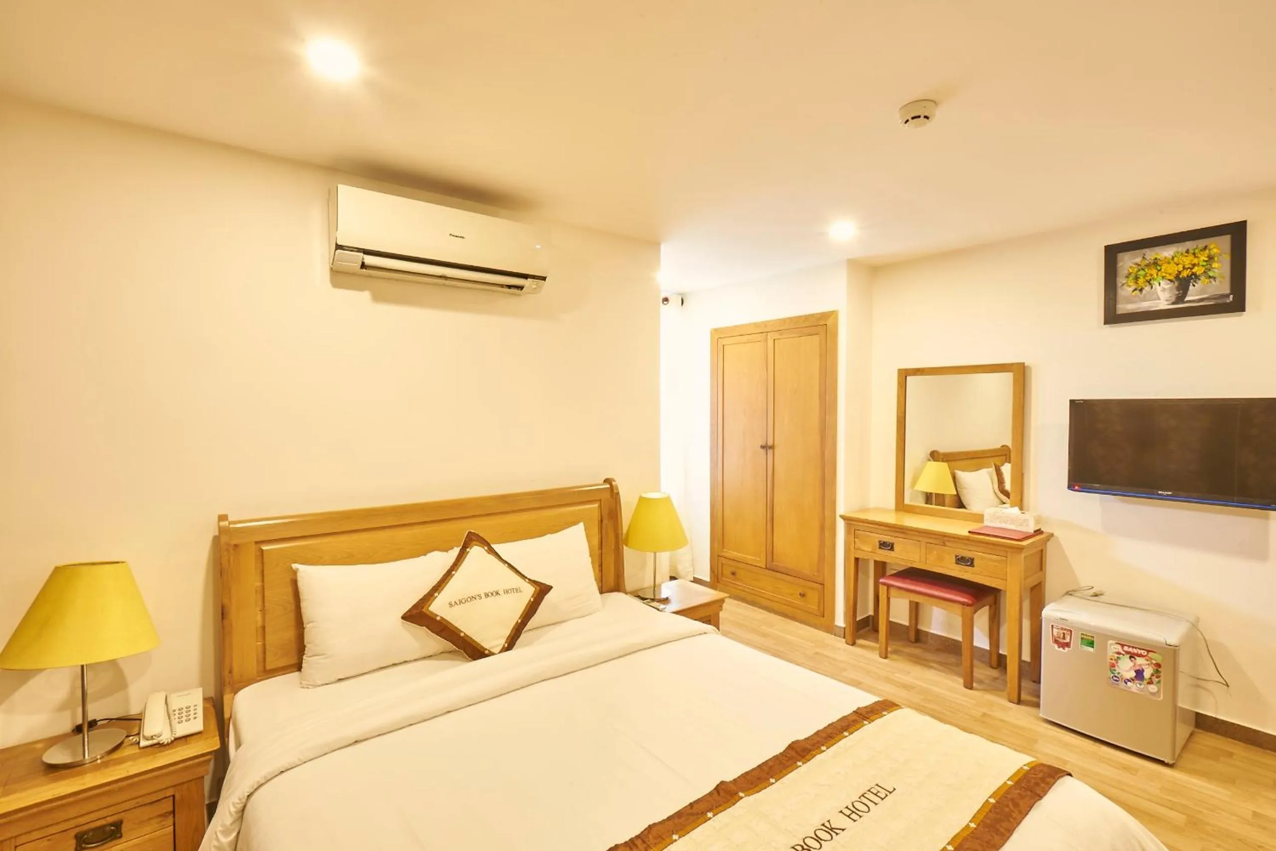 Bed in Sai Gon's Book Hotel - The Airport Front