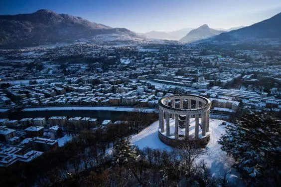 City view in YUGOGO PELLICO 8 Trento Centro