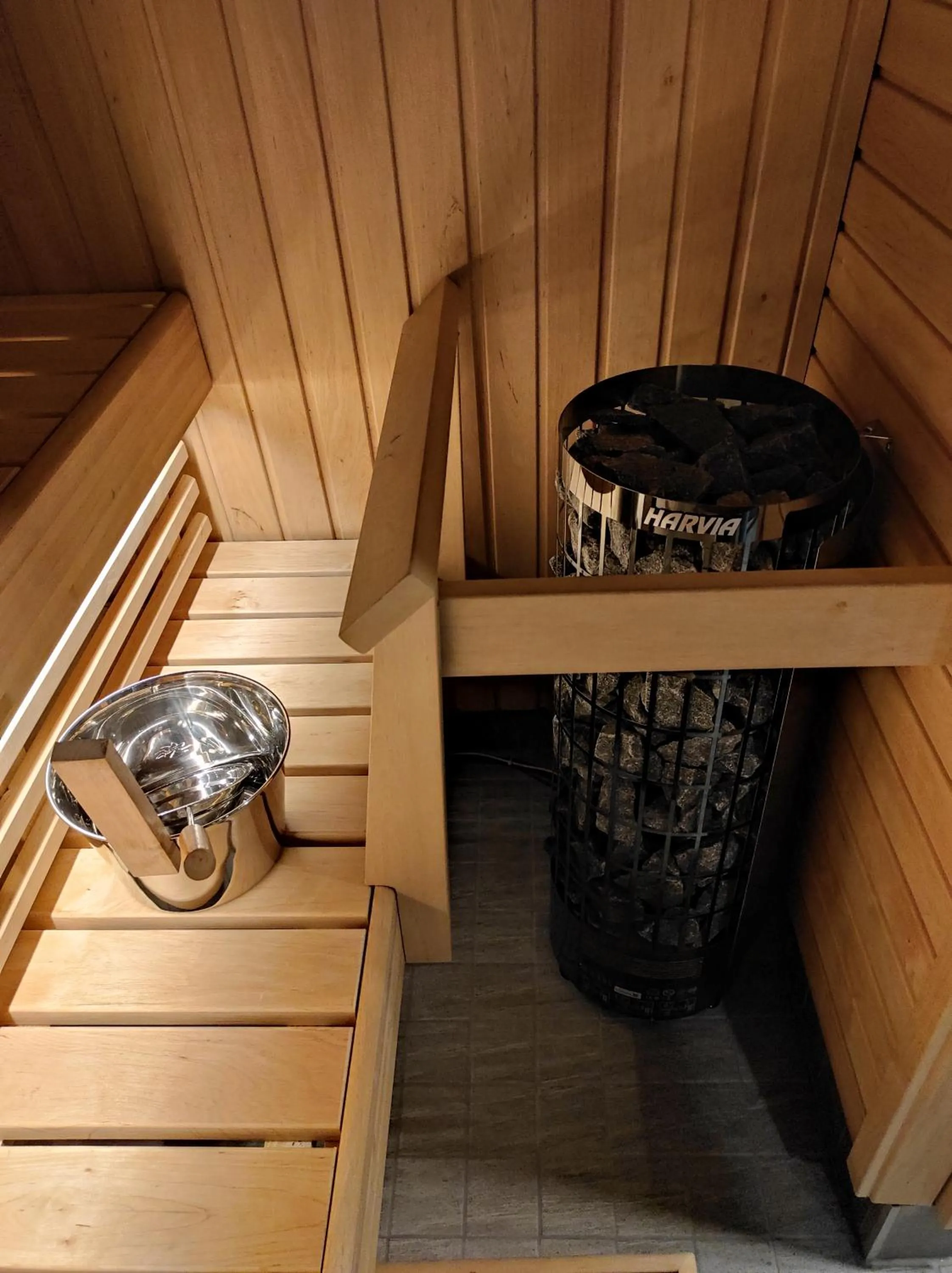 Sauna in Black Hotel
