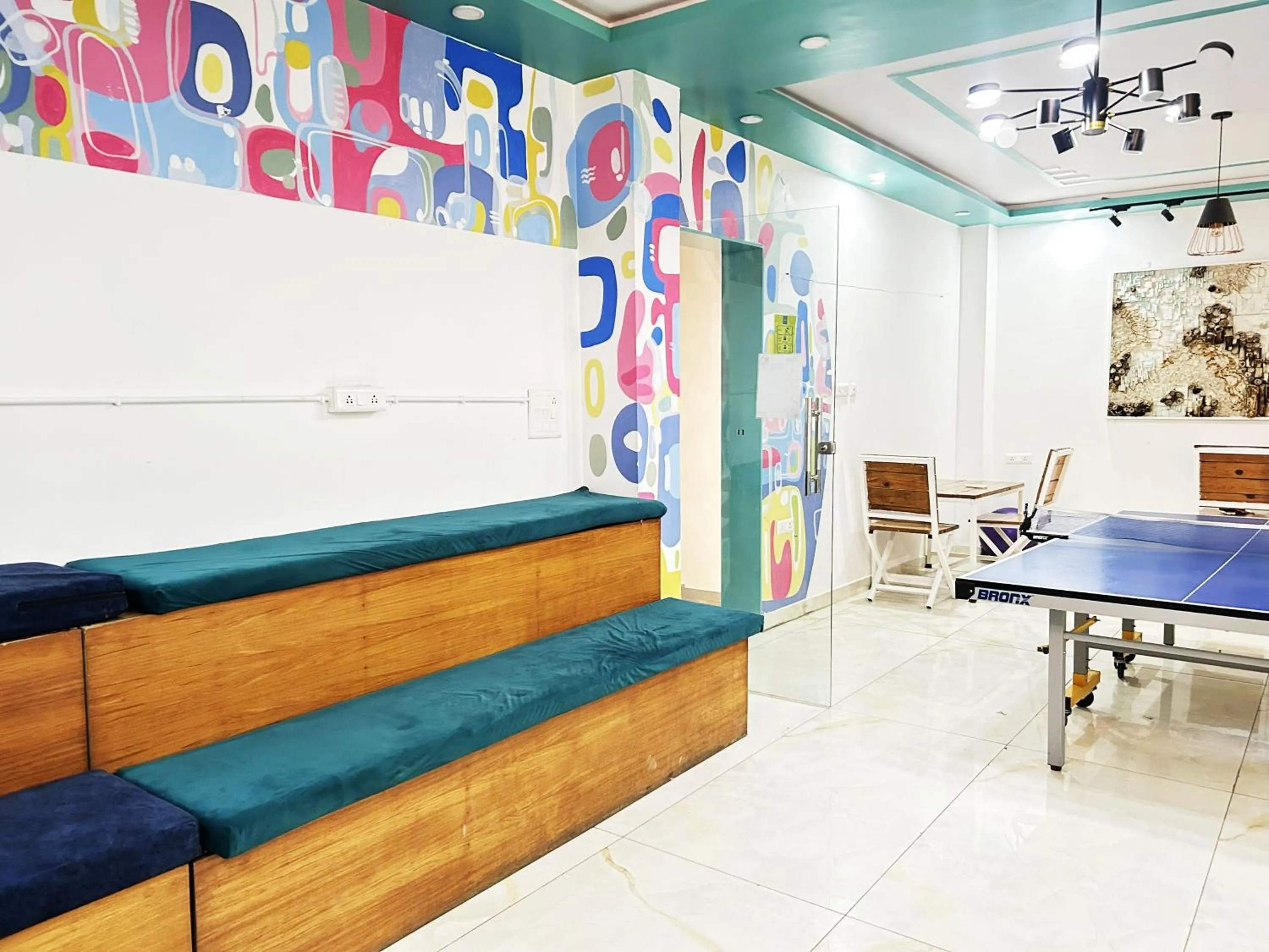 Communal lounge/ TV room in Trippme Rishikesh, formerly The Sweven