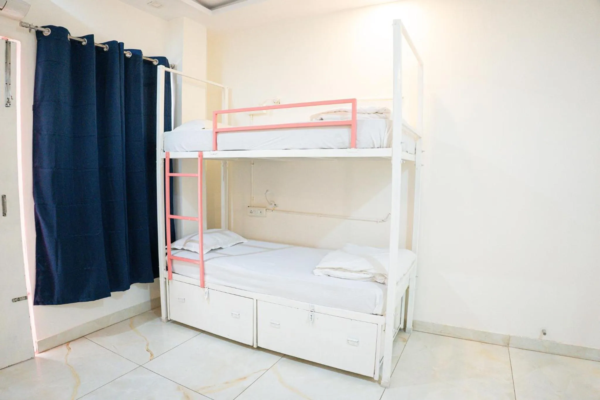 Bedroom, Bed in Trippme Rishikesh, formerly The Sweven