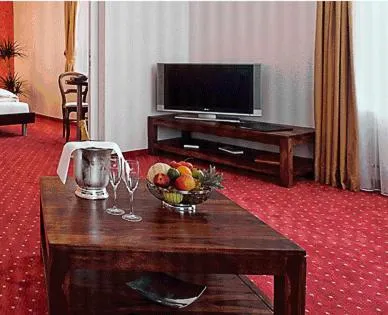 Photo of the whole room in Ochsen Hotel & Restaurant Binzen / Basel