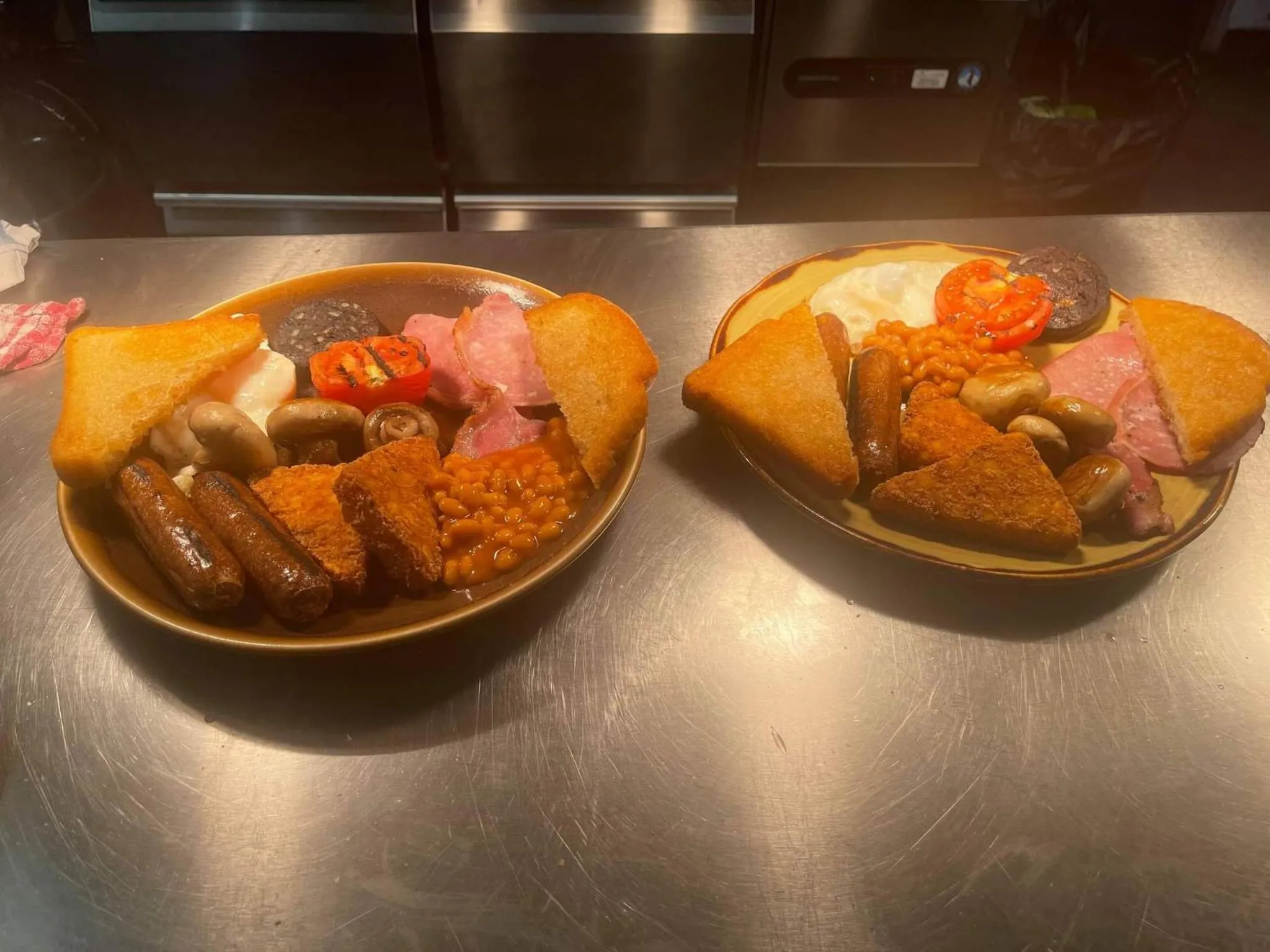 Breakfast in JJs Lodge Lakewood