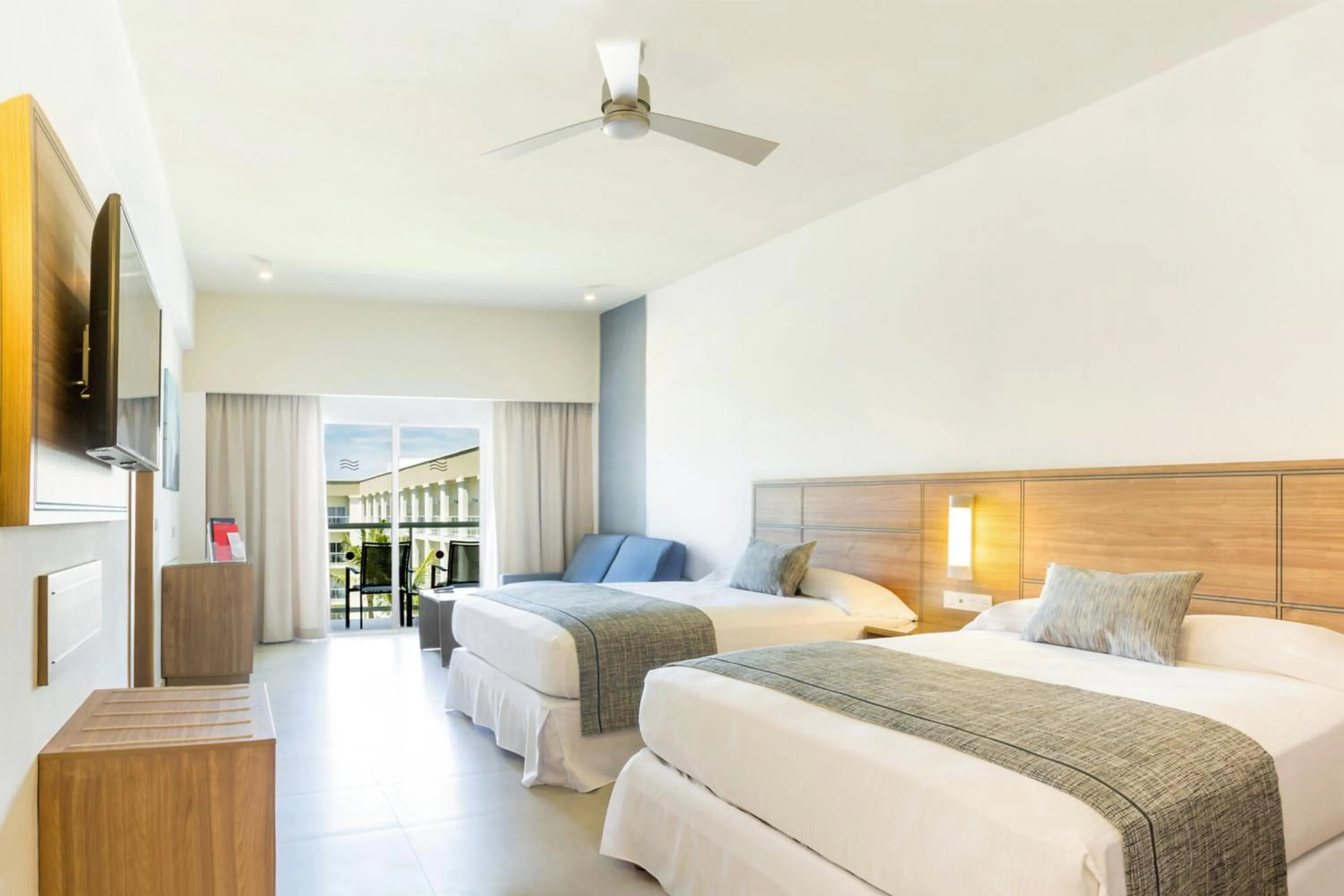 Photo of the whole room, Bed in Riu Emerald Bay - All Inclusive