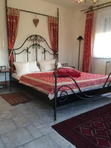 Double or Twin Room - single occupancy in Domizil Hotel Düren "Kastanienhof" Double or Twin Room - single occupancy in Domizil Hotel Düren "Kastanienhof"