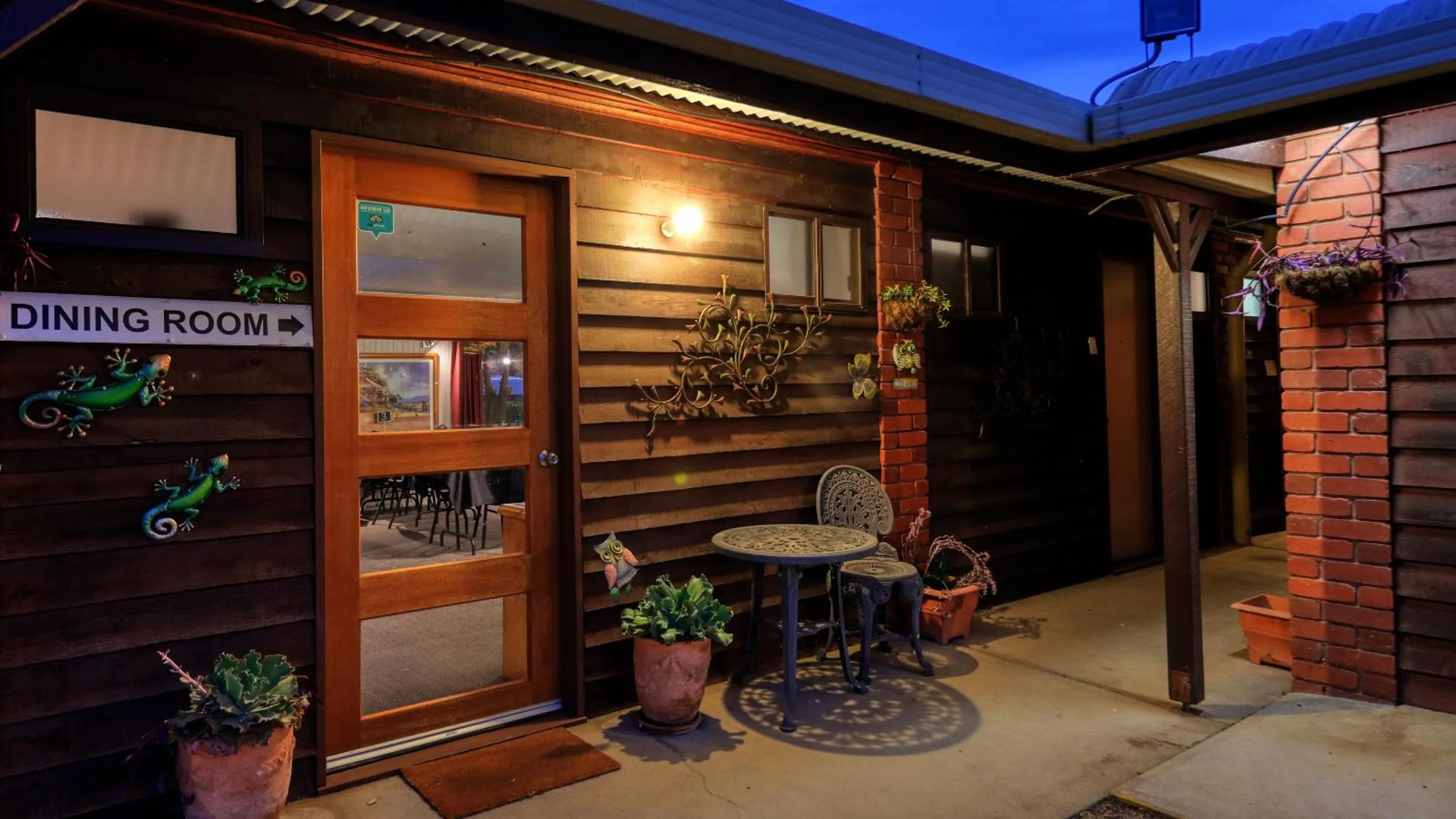 Restaurant/places to eat in Barham Riverland Motel