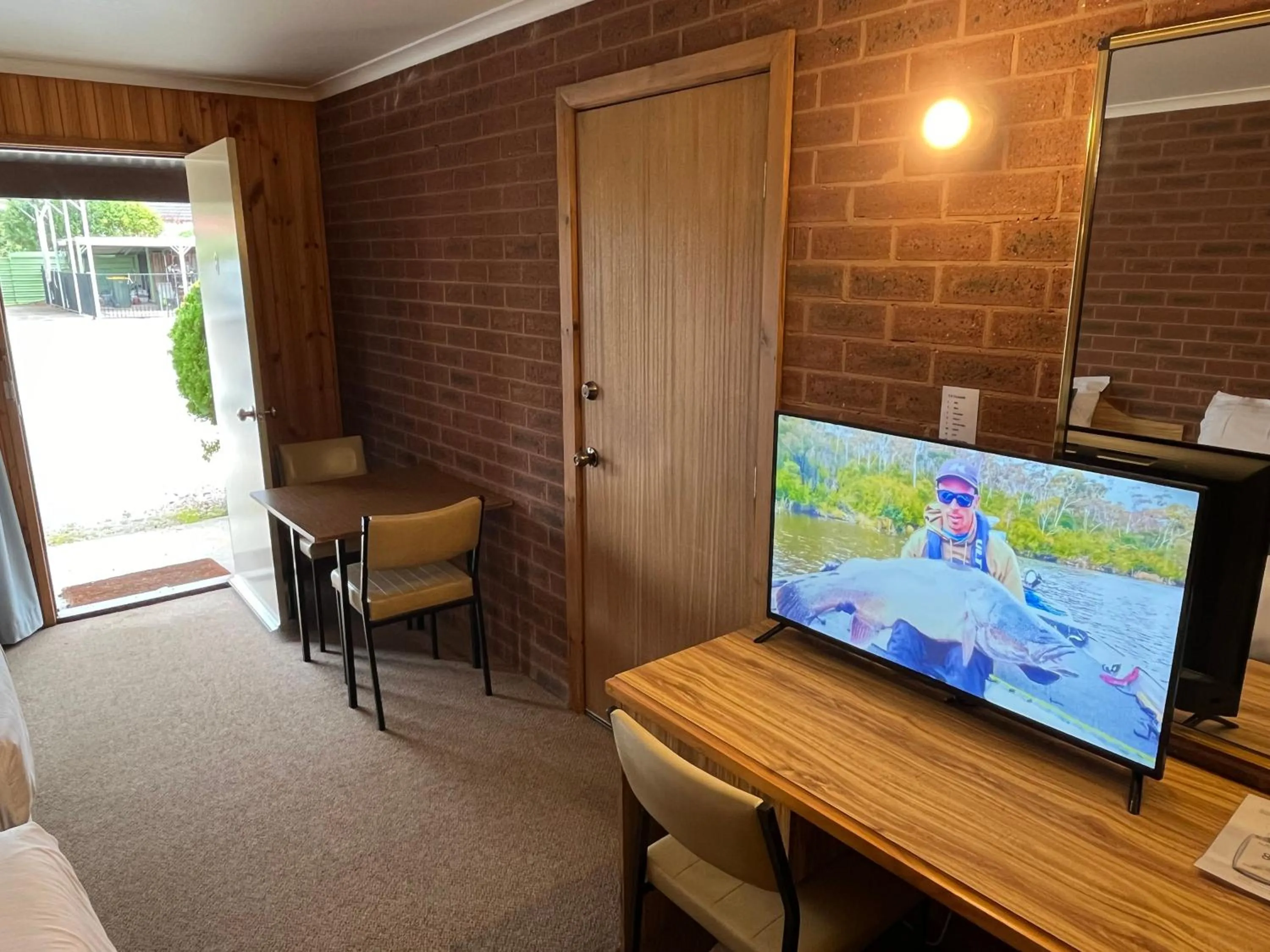 TV and multimedia in Barham Riverland Motel