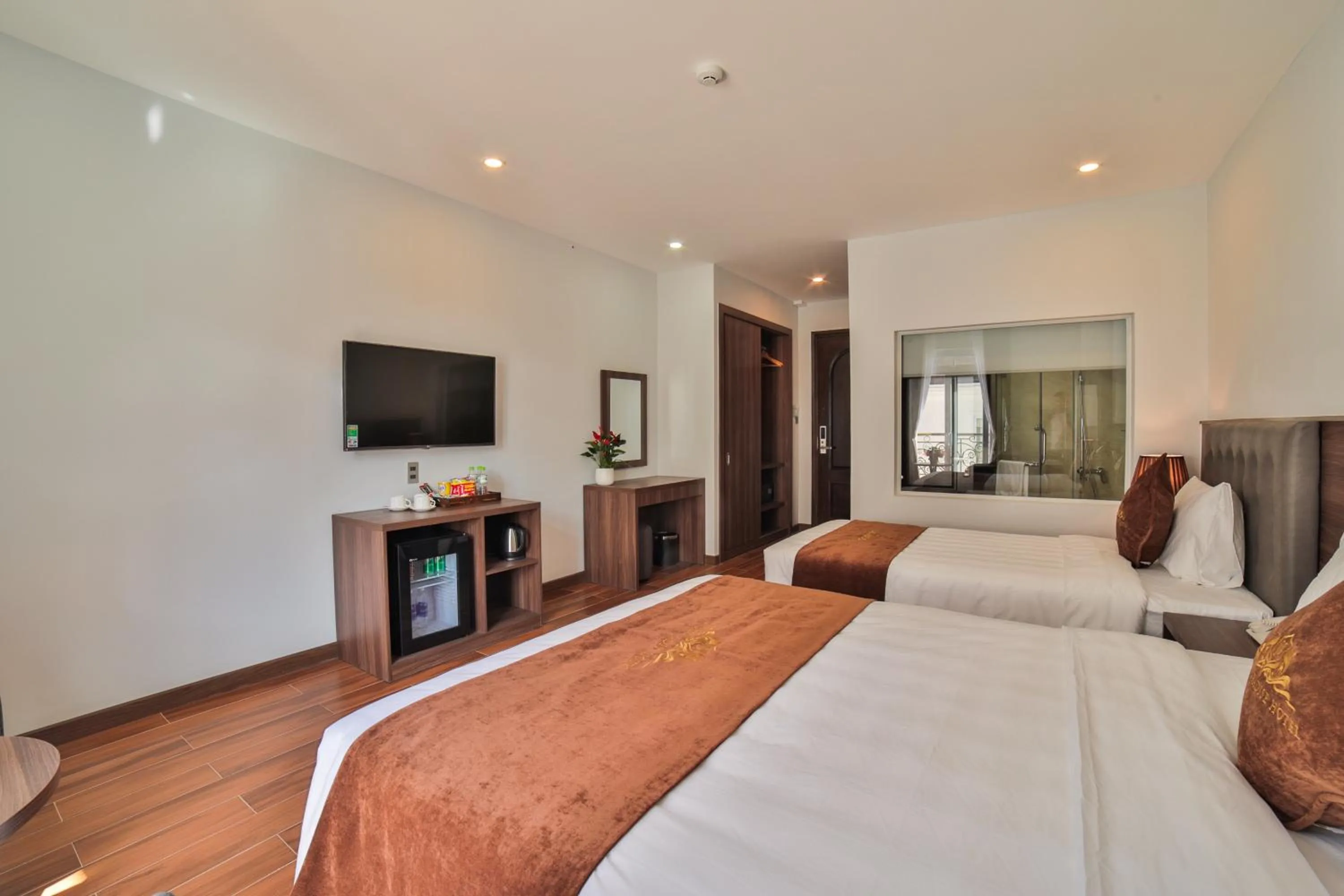 Bed in Dalat Paradise Hotel