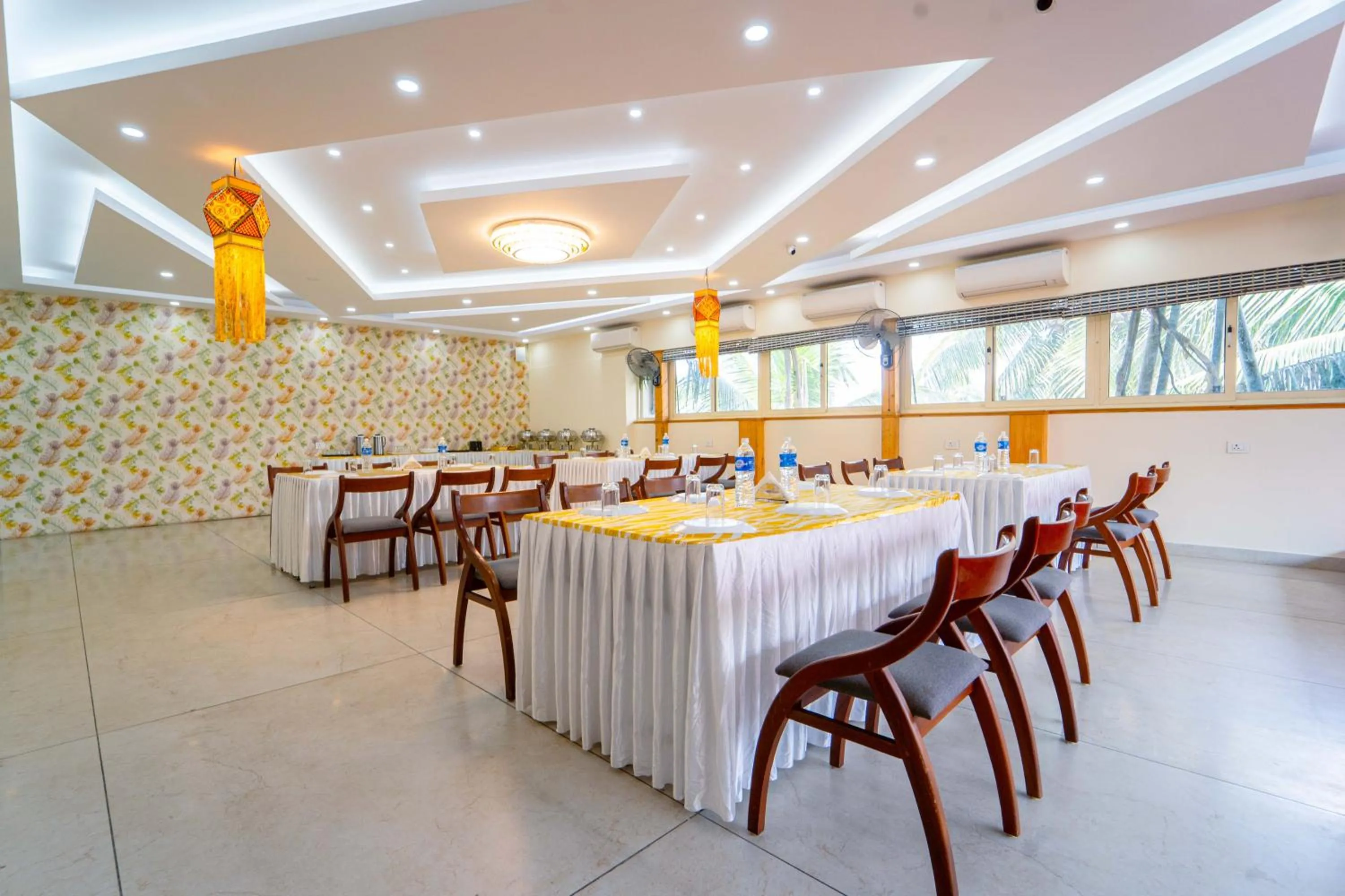 Dining area in Treebo Sree Varshavilas Regency, 500 Mtrs From Guruvayoor Temple