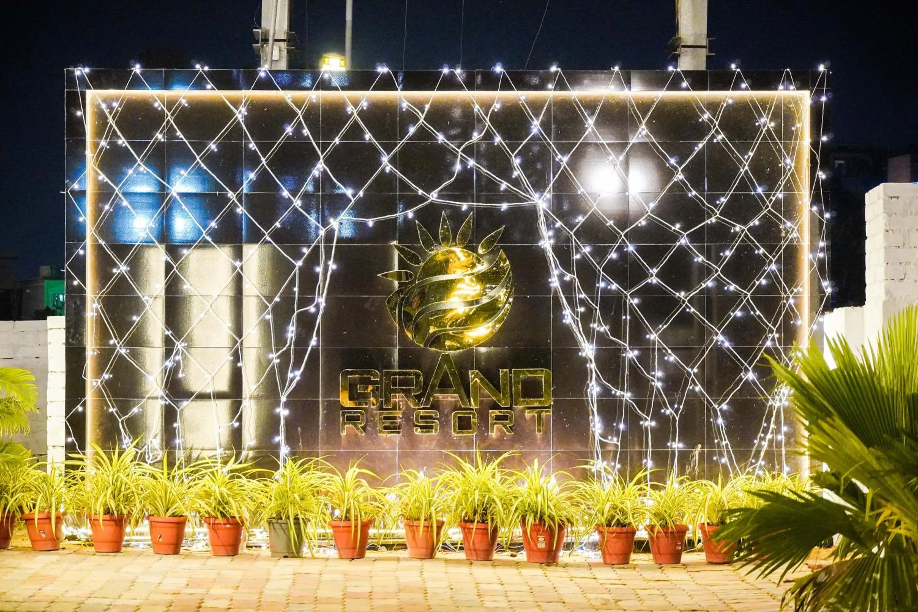 Facade/entrance in Grand Resort