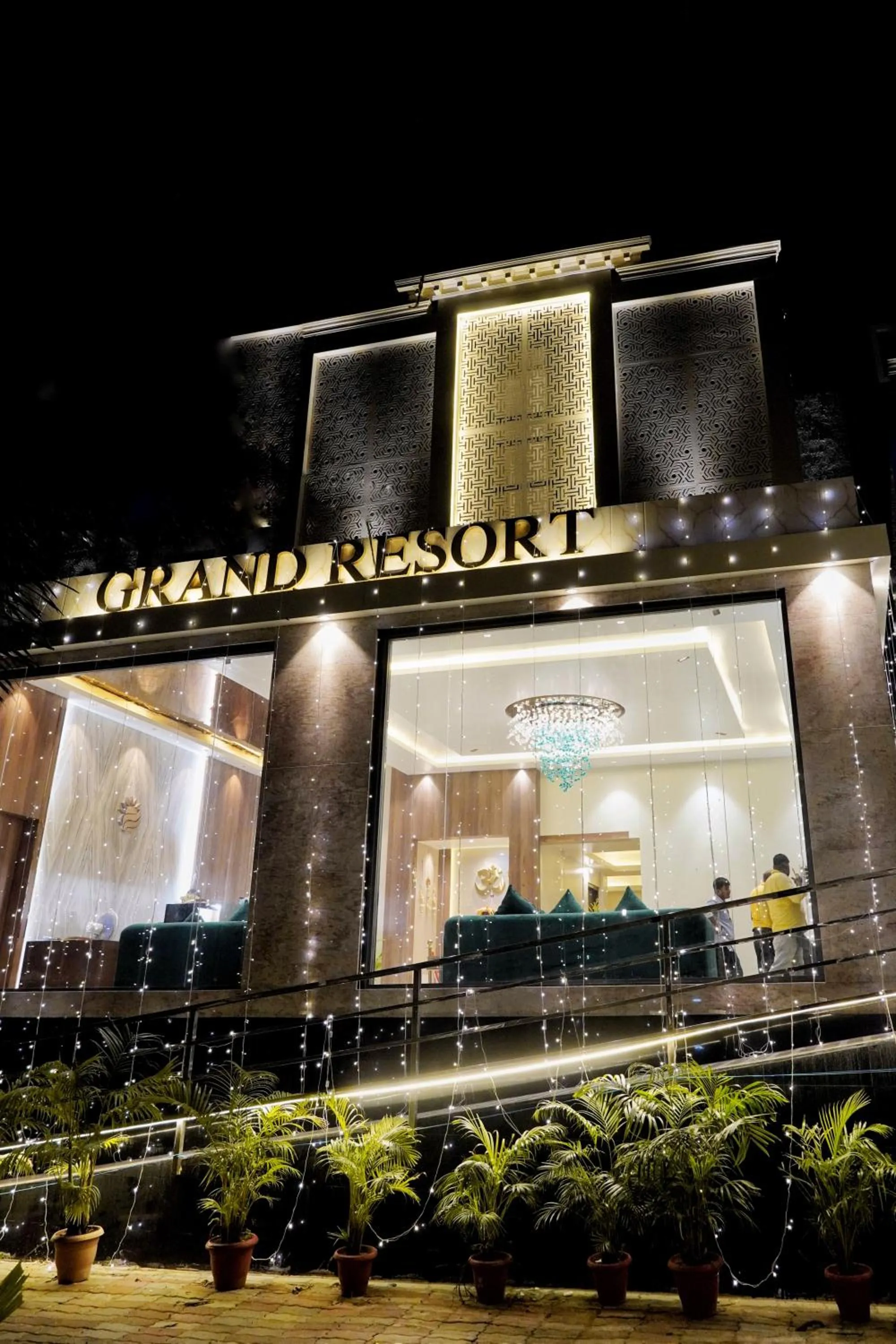 Facade/entrance in Grand Resort