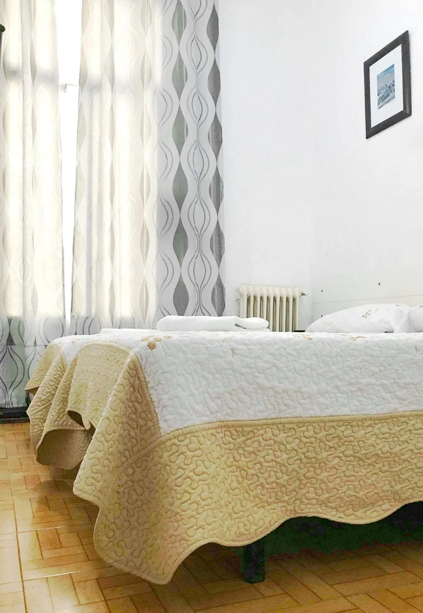 Bed in Hostal Los Arcos