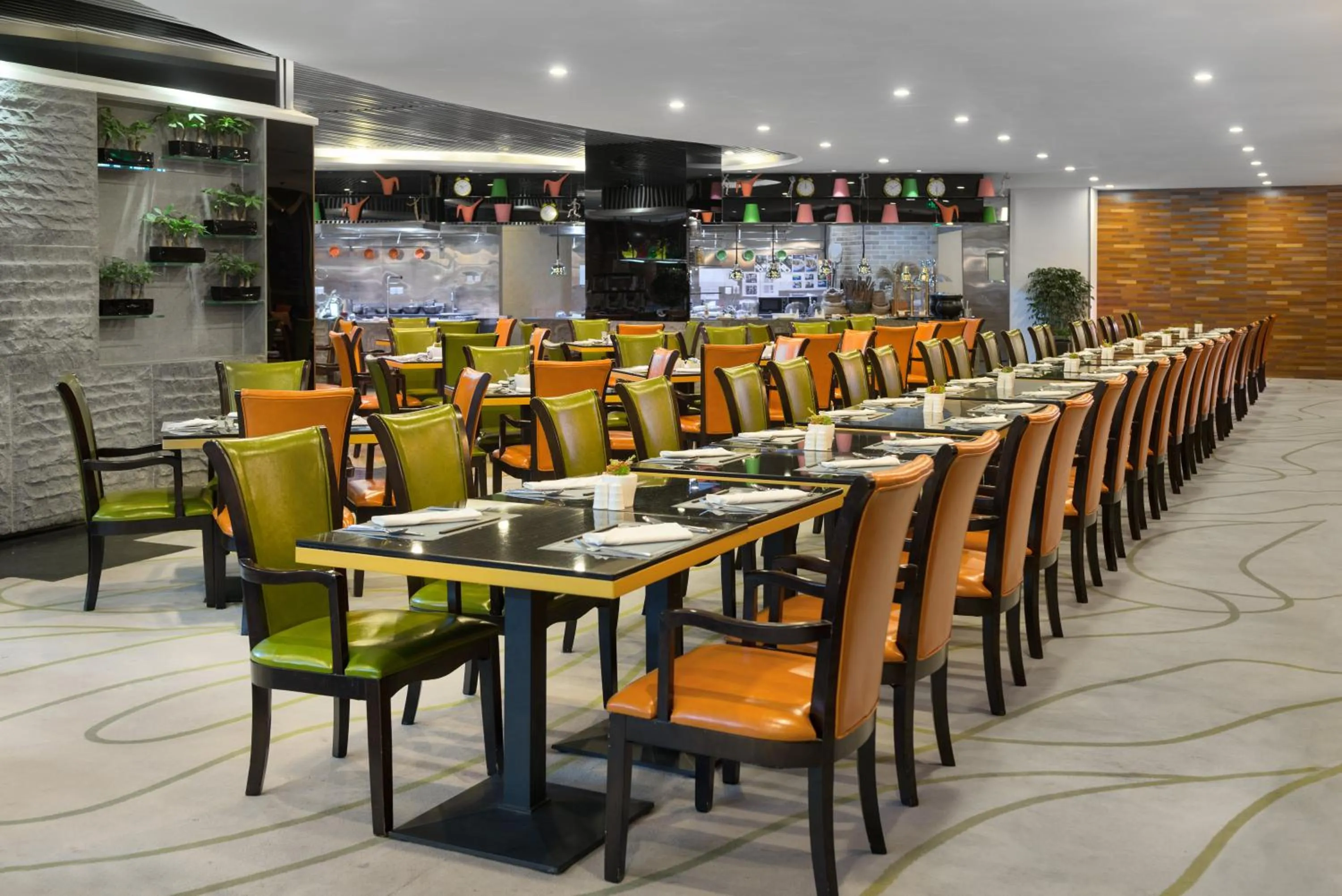 Restaurant/places to eat in Crowne Plaza Beijing Sun Palace, an IHG Hotel