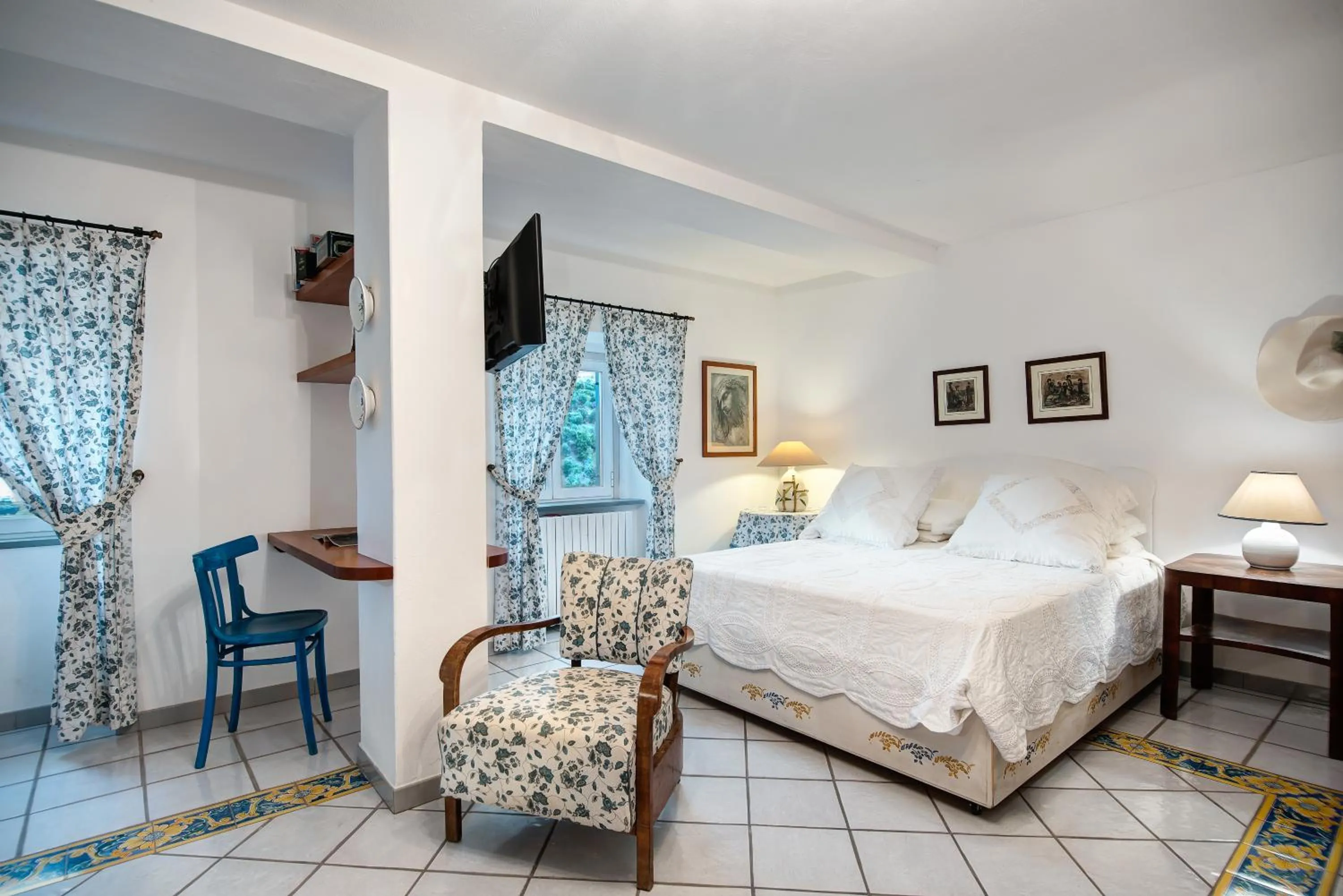 Photo of the whole room, Bed in Country Lemonvilla