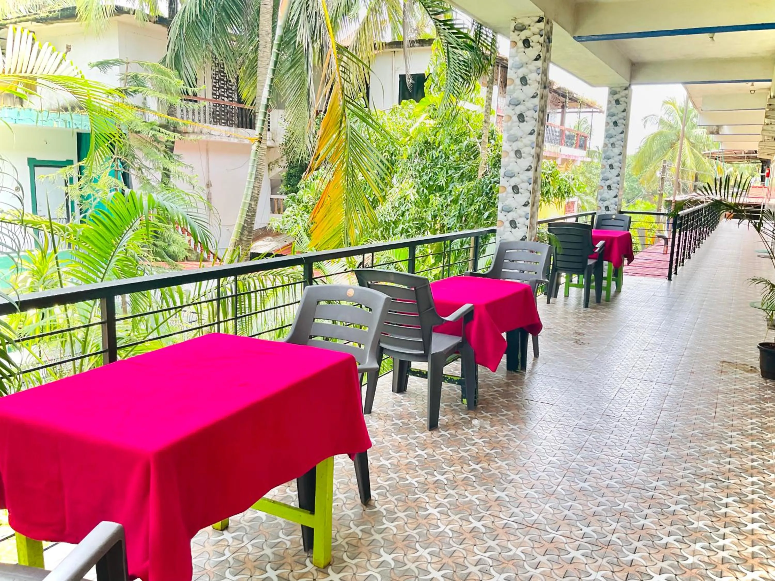 Facade/entrance in Marcelo Place 3