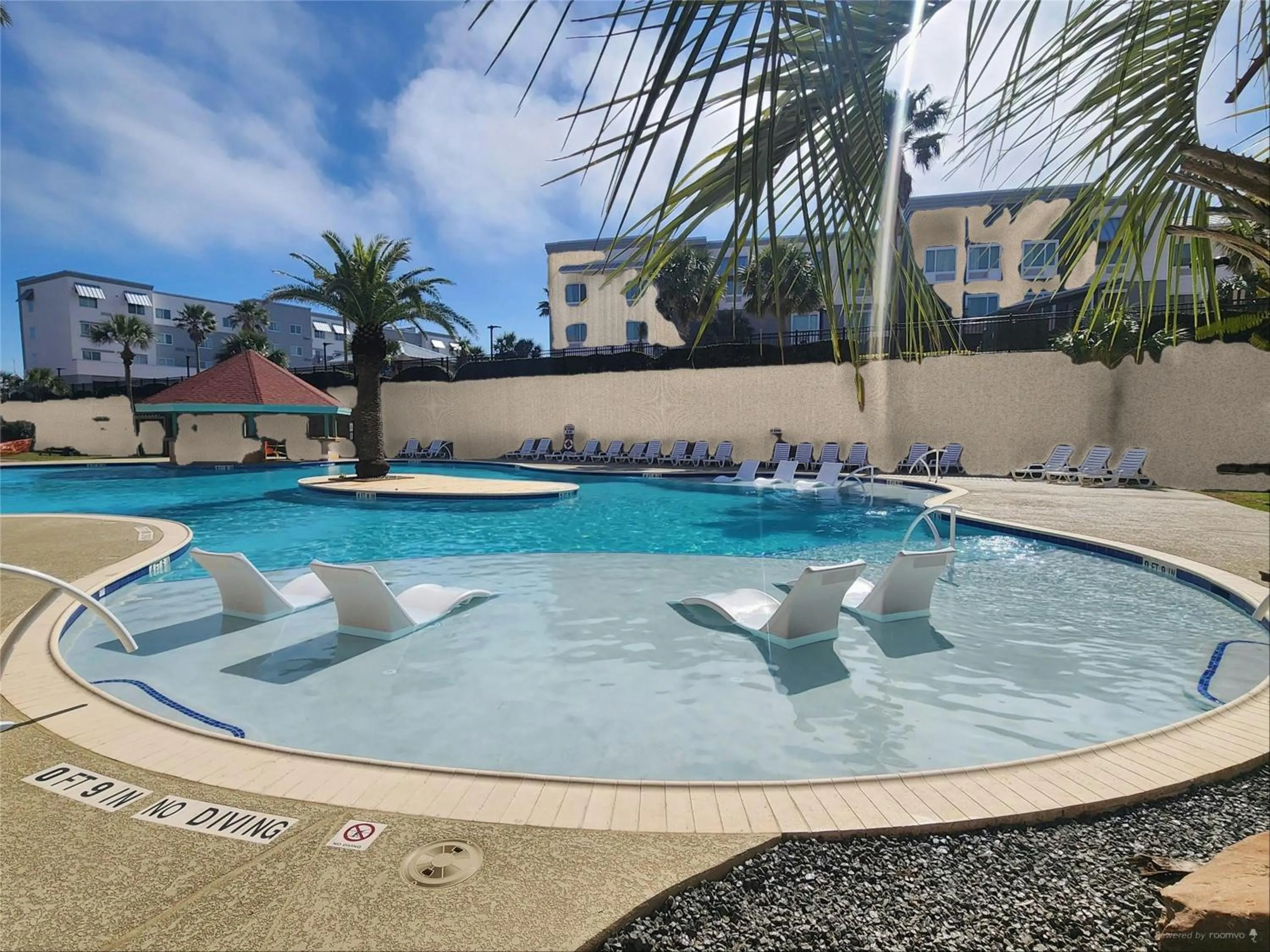 Swimming pool in Gulf View, Flip Flop Oasis GVR06432