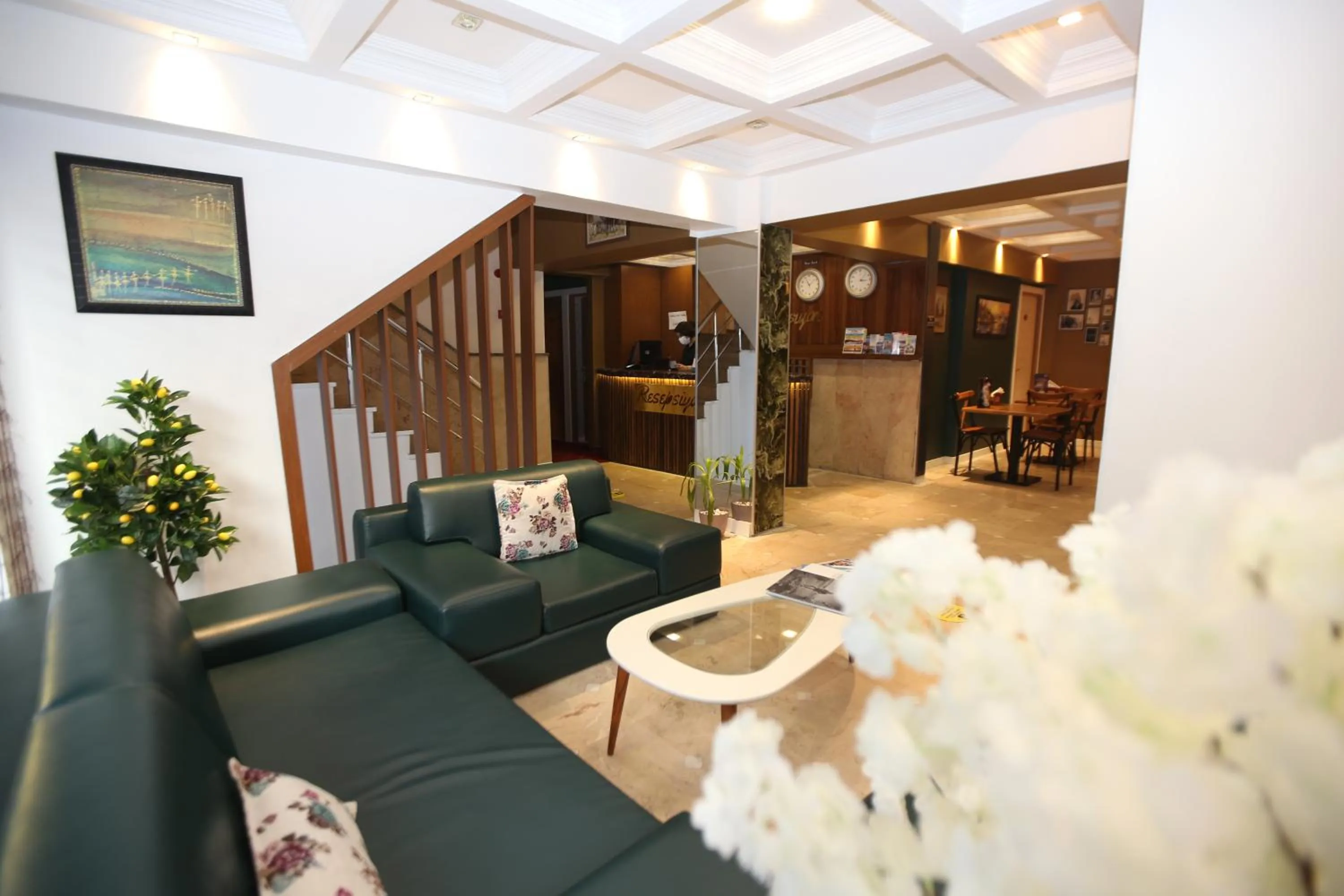 Lobby or reception in Ozio İstanbul Hotel