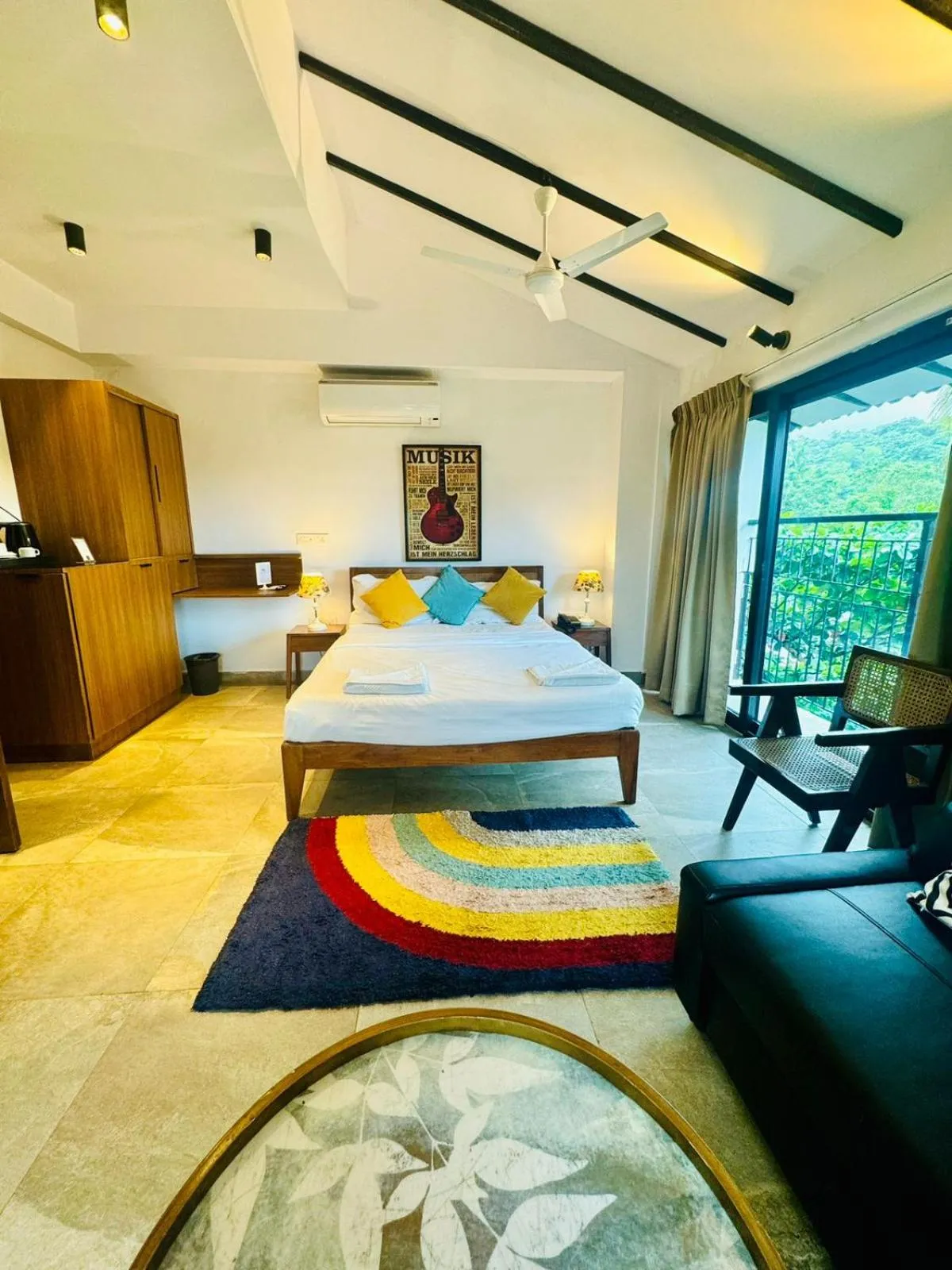 Bedroom, Bed in HALF Hotel, Calangute