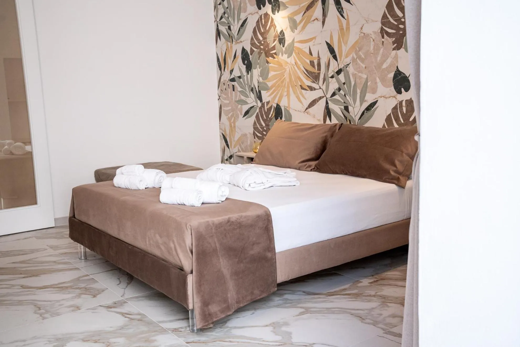 Photo of the whole room, Bed in La Bella Ostuni Suites