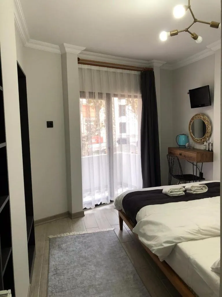 Photo of the whole room, Bed in Valeria House