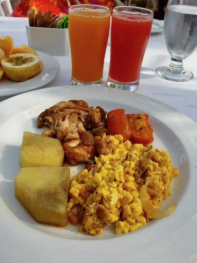 Breakfast in Mystic Ridge Resort Breakfast in Mystic Ridge Resort