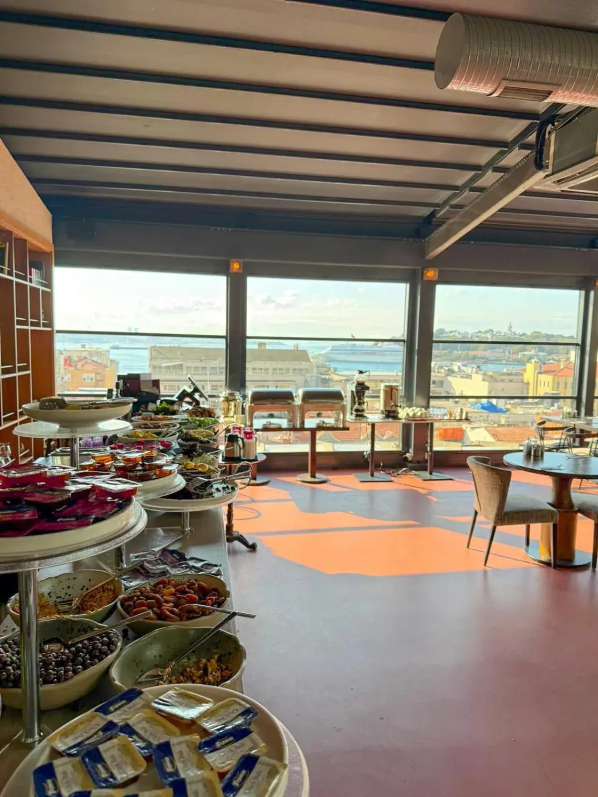 Breakfast in Root Karaköy Breakfast in Root Karaköy