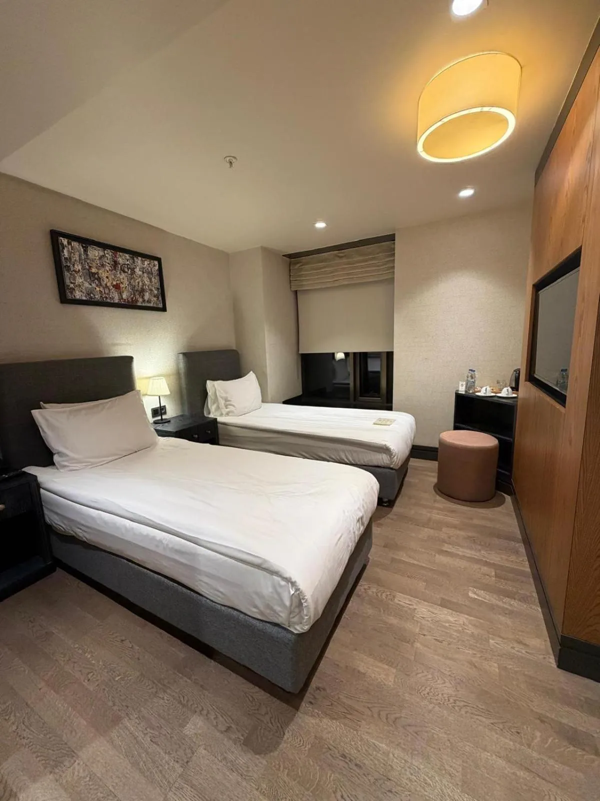 Photo of the whole room, Bed in Root Karaköy