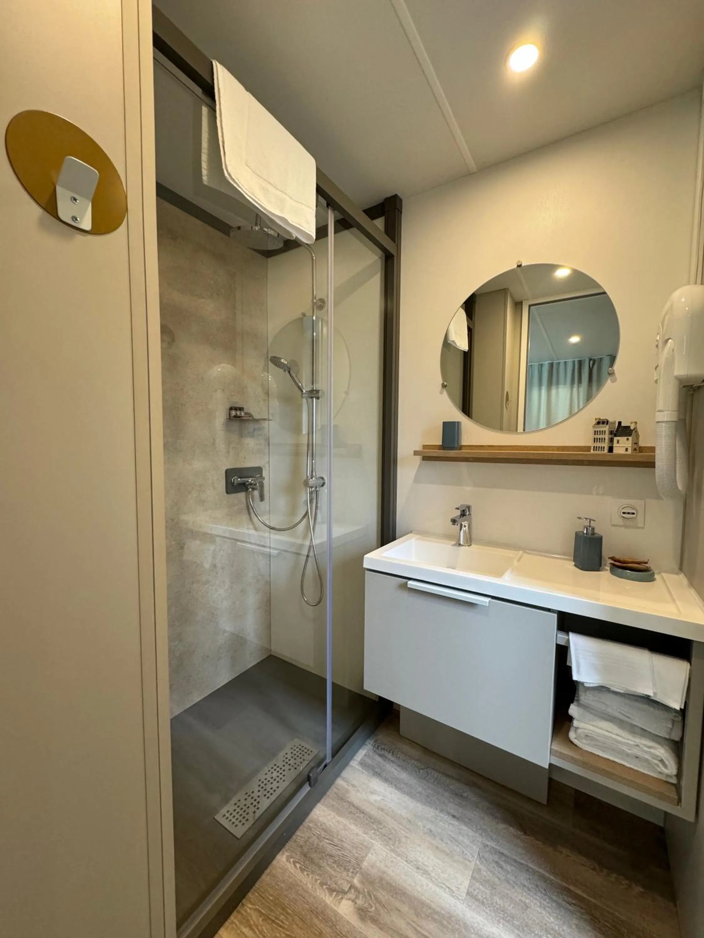 Shower in Palazzo delle Biscie - Old Tower & Village