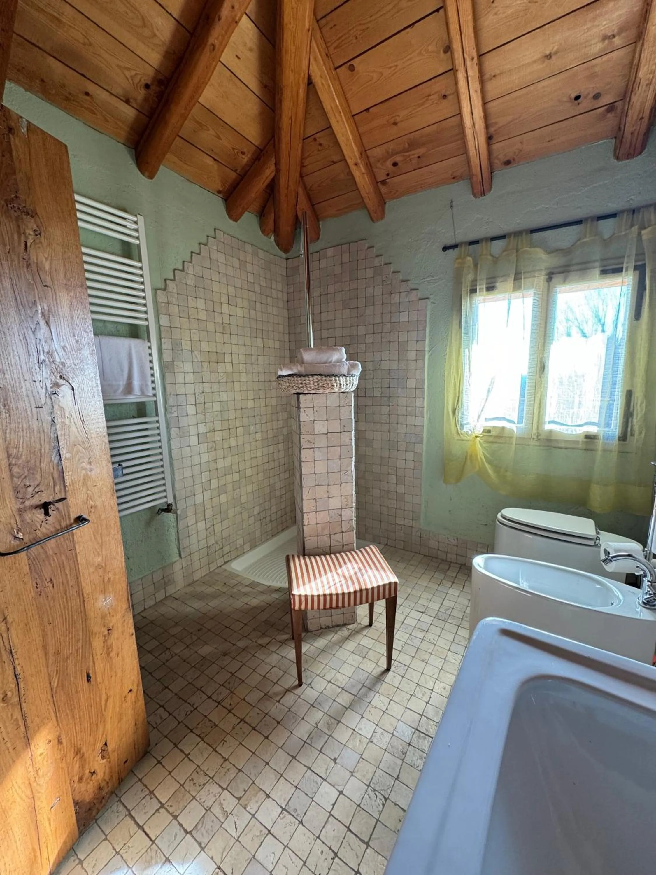 Shower in Palazzo delle Biscie - Old Tower & Village