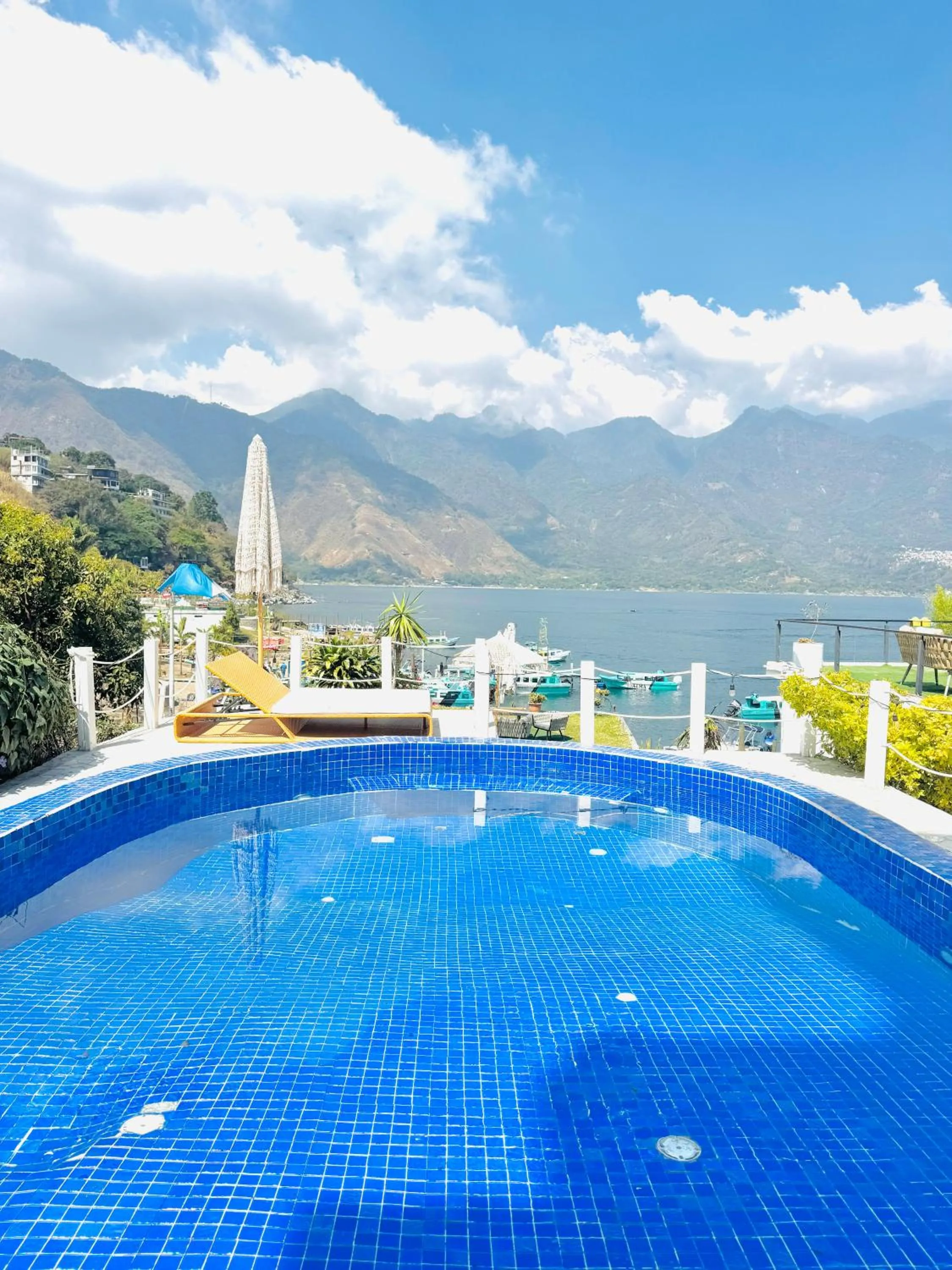 VENICE by luxury Atitlan