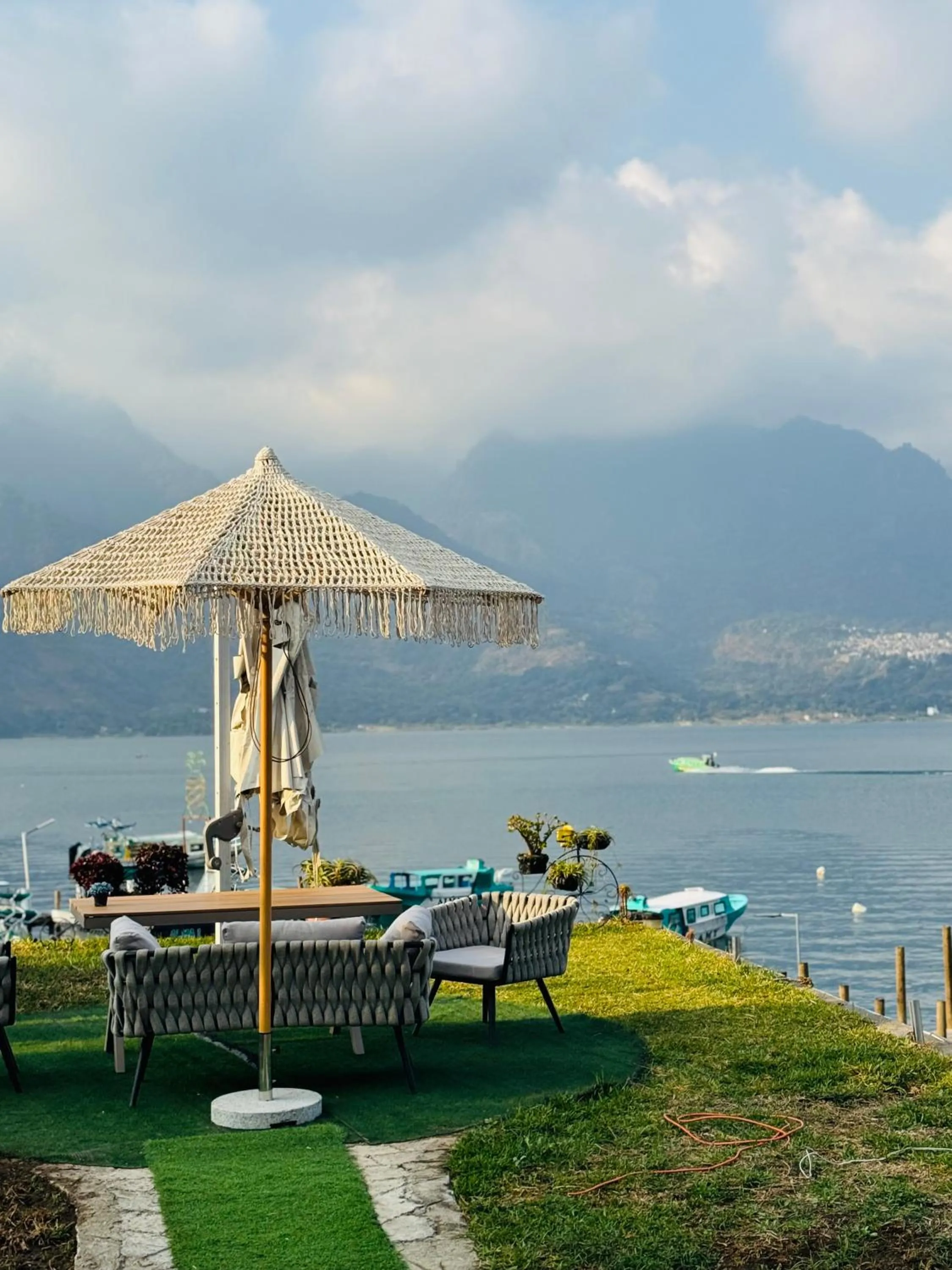 VENICE by luxury Atitlan