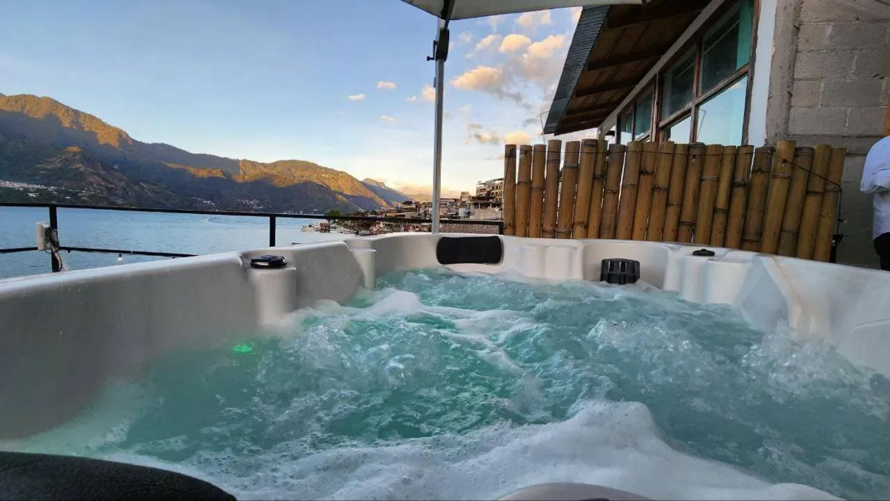 VENICE by luxury Atitlan
