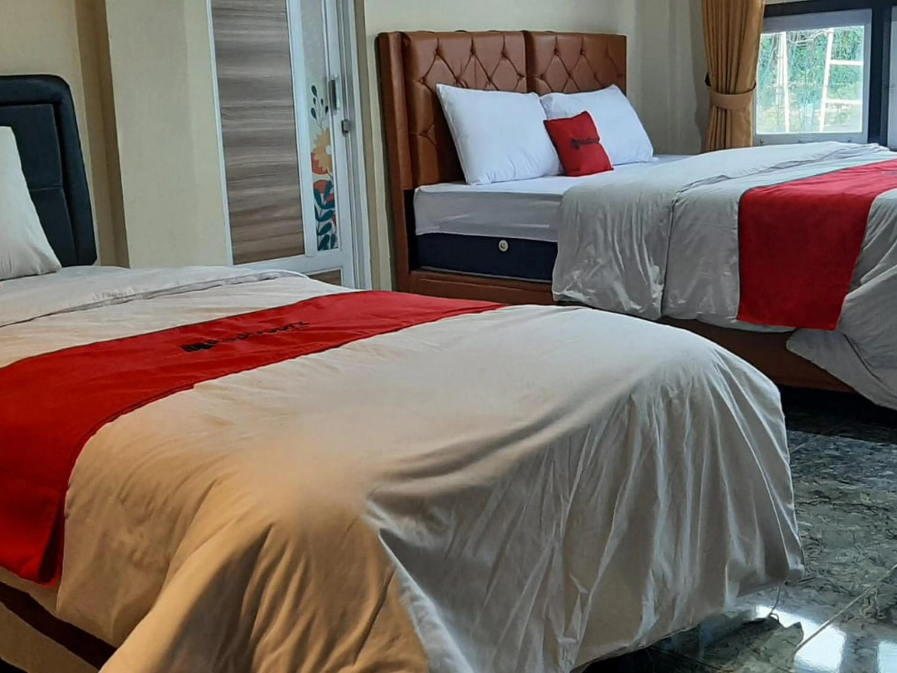 Bed in RedDoorz At Hotel Pakem Sari Kaliurang