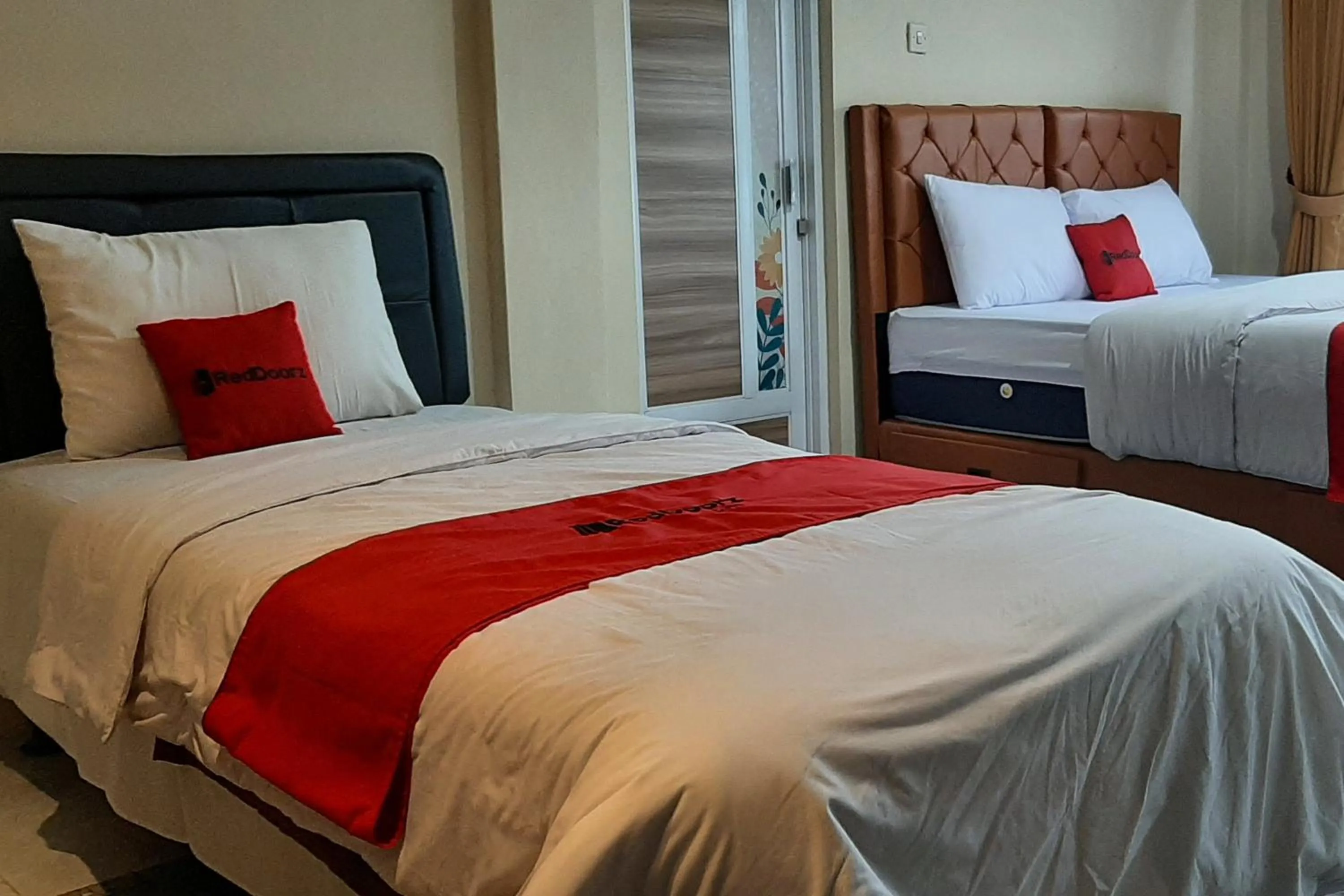 Bed in RedDoorz At Hotel Pakem Sari Kaliurang