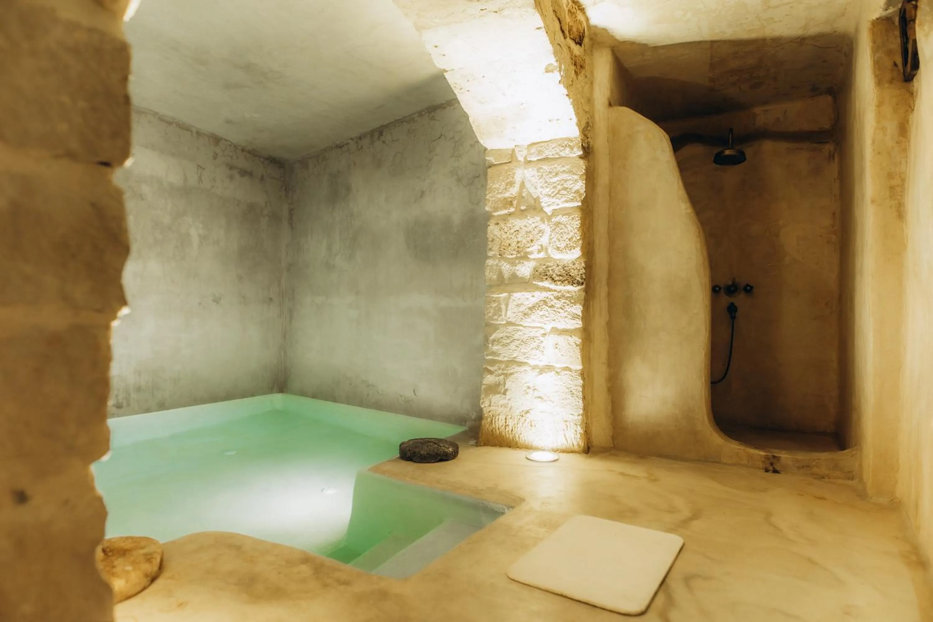 Shower in Doda Artisanal Cave Hotel 14 Plus