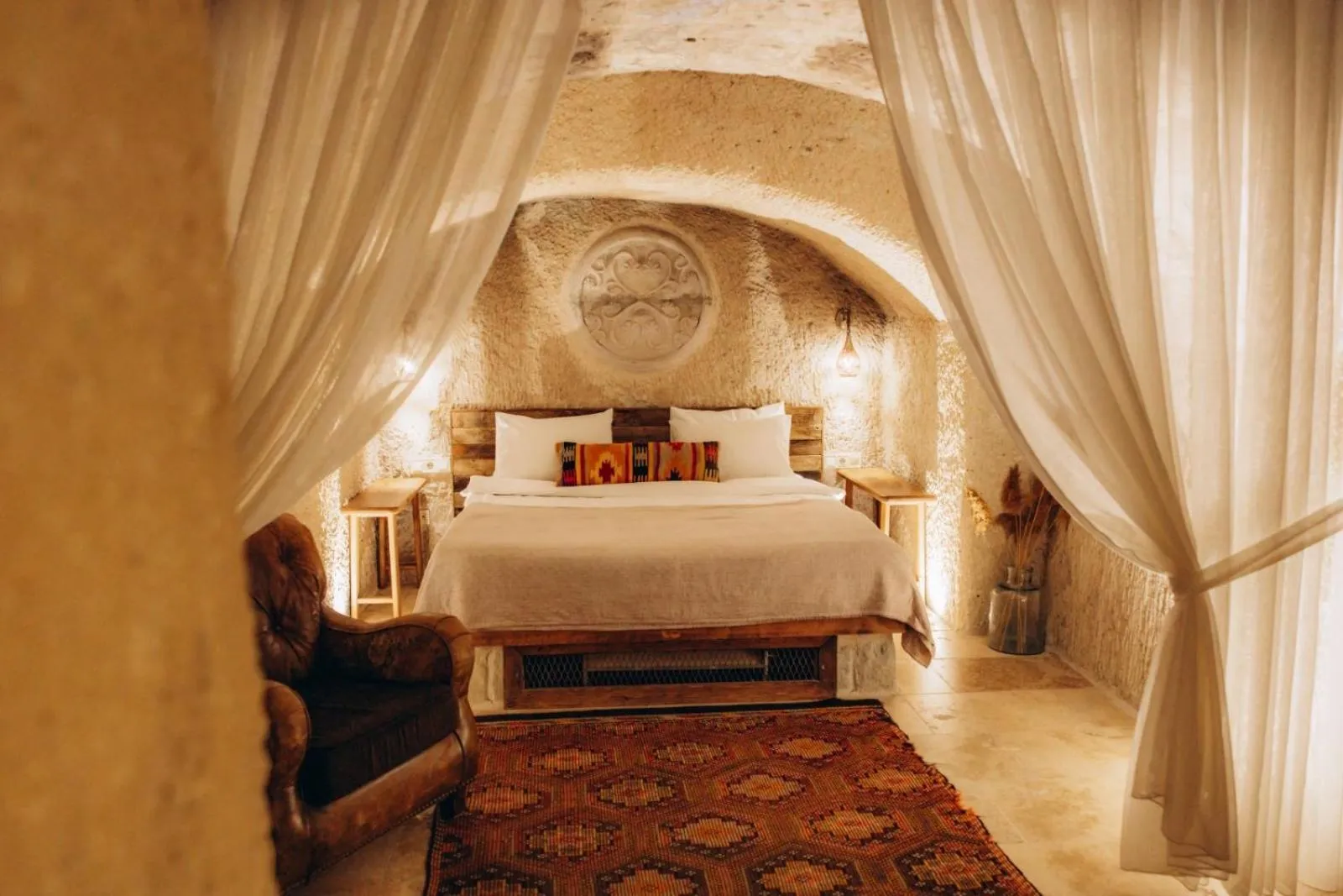 Bed in Doda Artisanal Cave Hotel 14 Plus