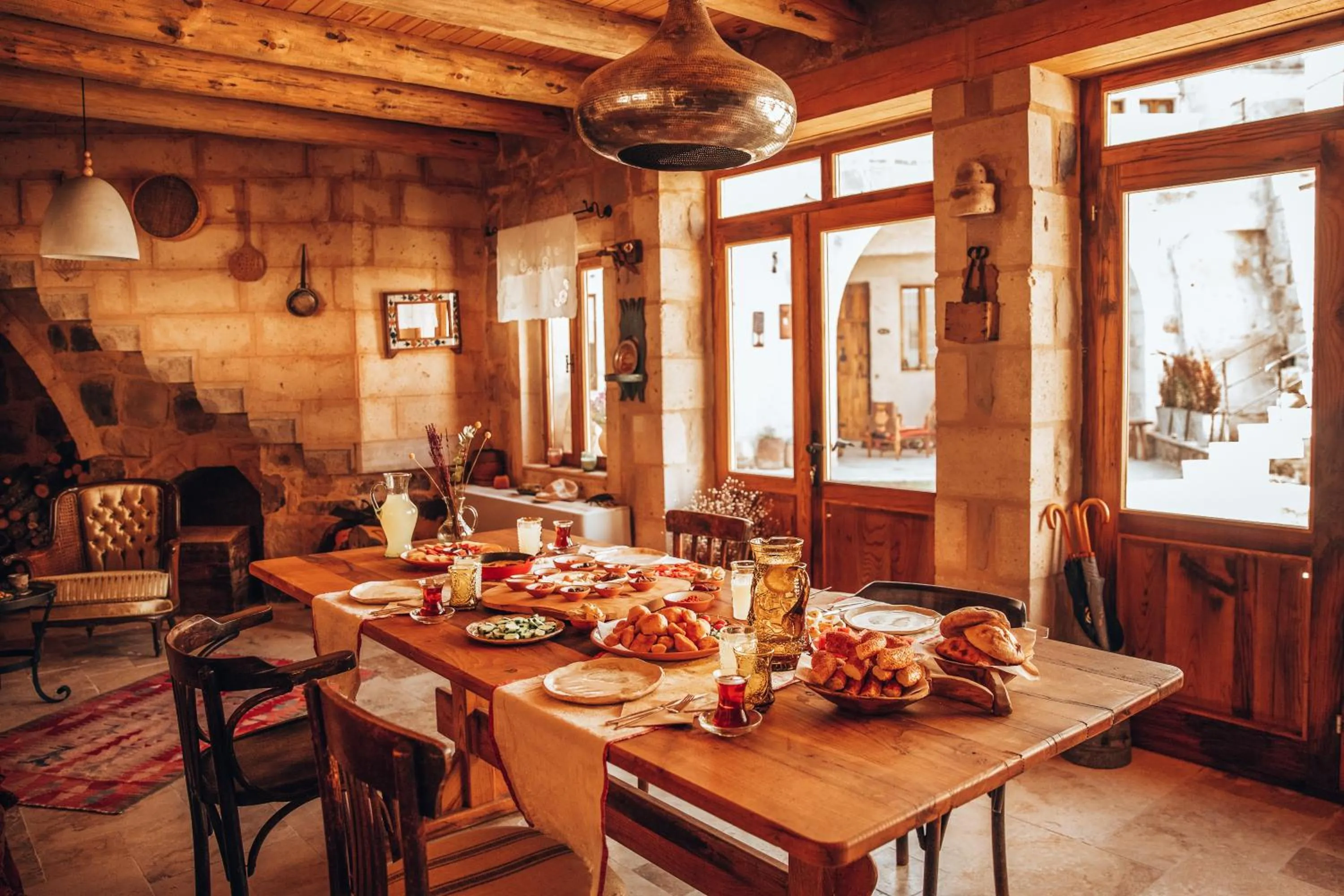 Restaurant/places to eat in Doda Artisanal Cave Hotel 14 Plus