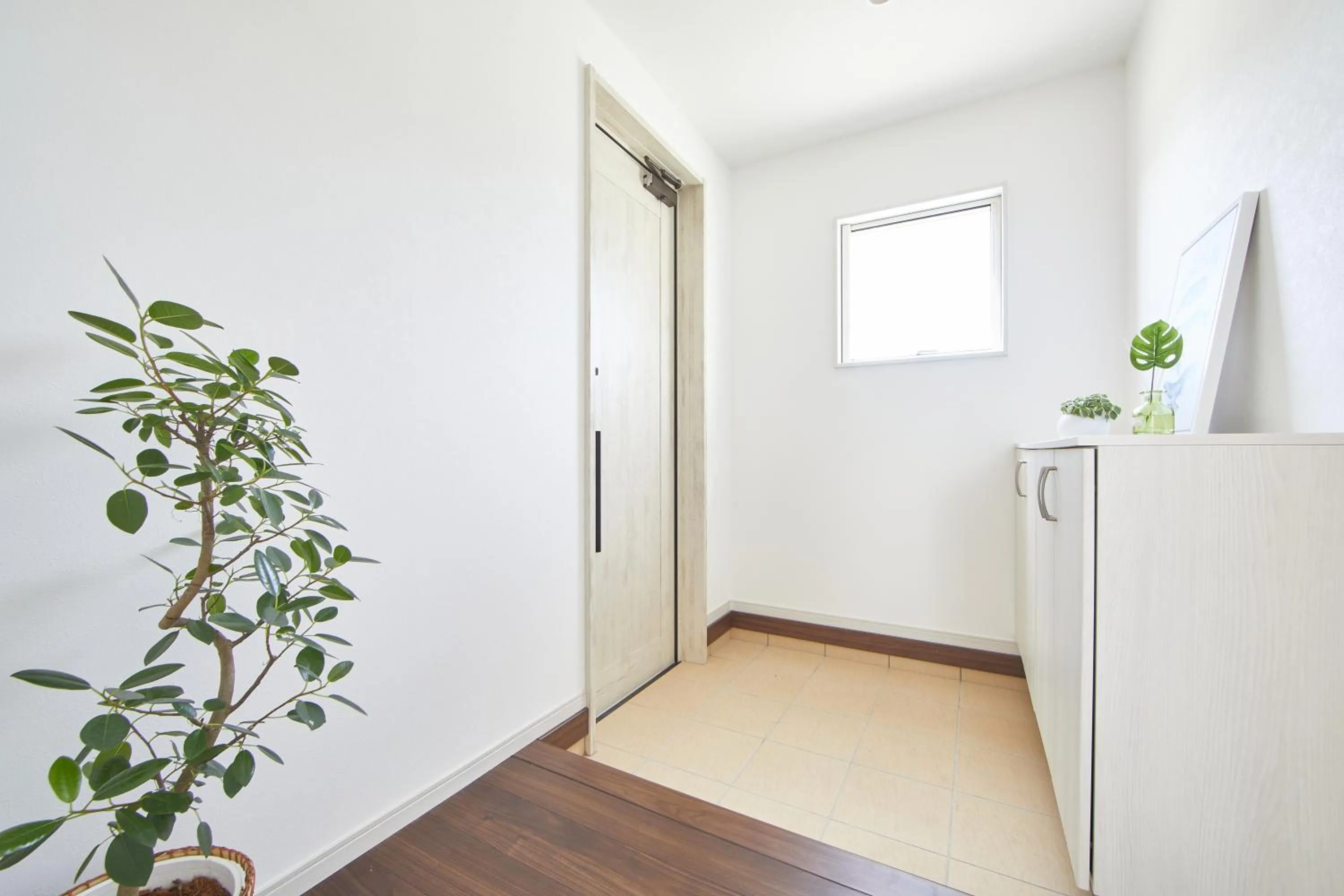 Facade/entrance in villa PILINA