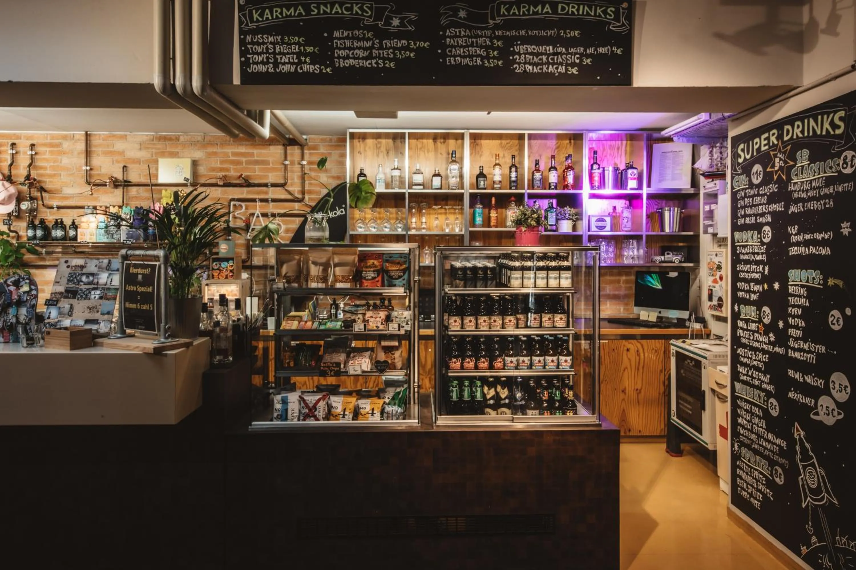 Lobby or reception in Superbude Hamburg St Georg