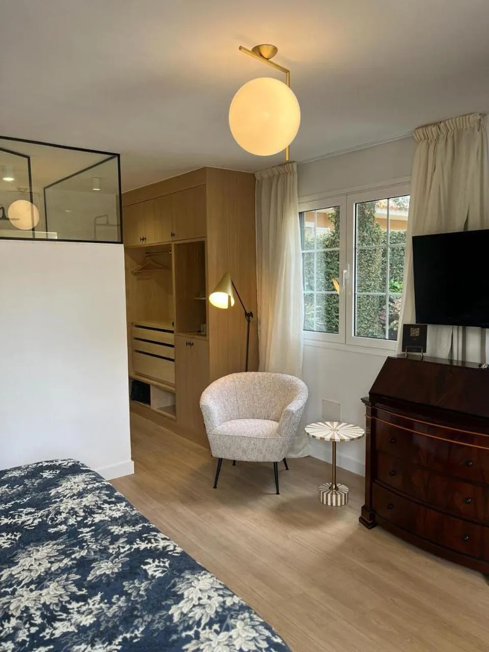 Shower, Bed in Hotel Boutique San Diego - Adults Only