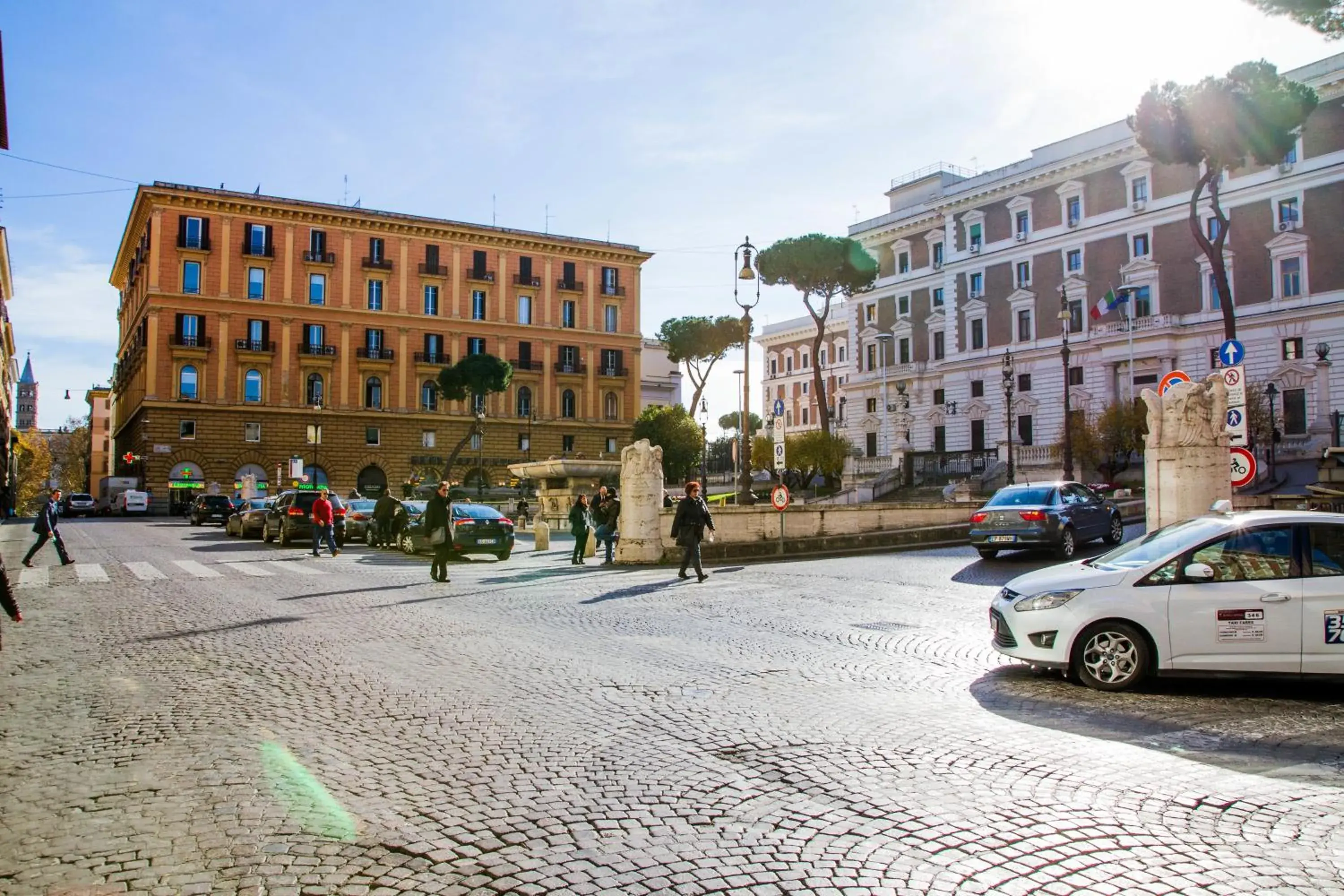Facade/entrance in Mosaic Central Guest House Facade/entrance in Mosaic Central Guest House